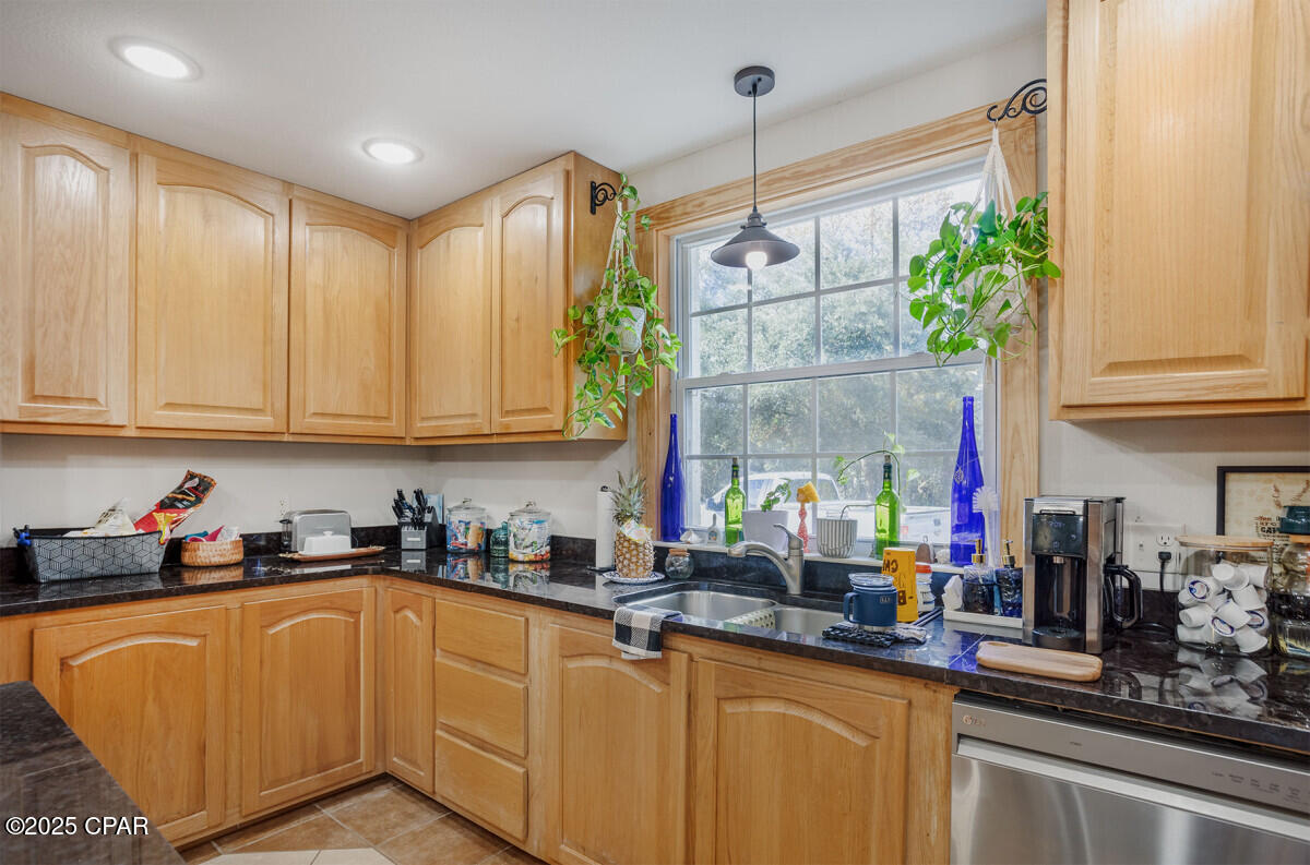 Image 9 For 20110 Deep Springs Road