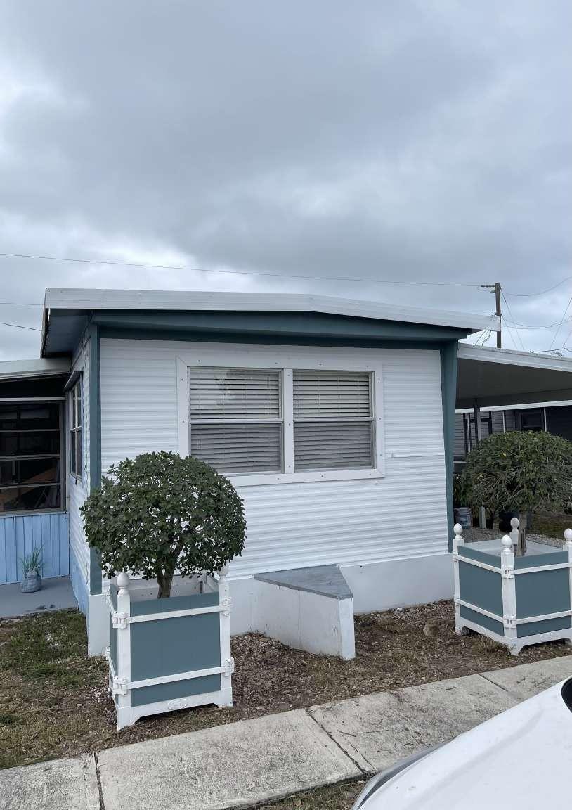 Homes for sale in Hobe Sound, FL | 10885 Se Federal Hwy 96, Hobe Sound, FL 33455 | MLS# F10539893