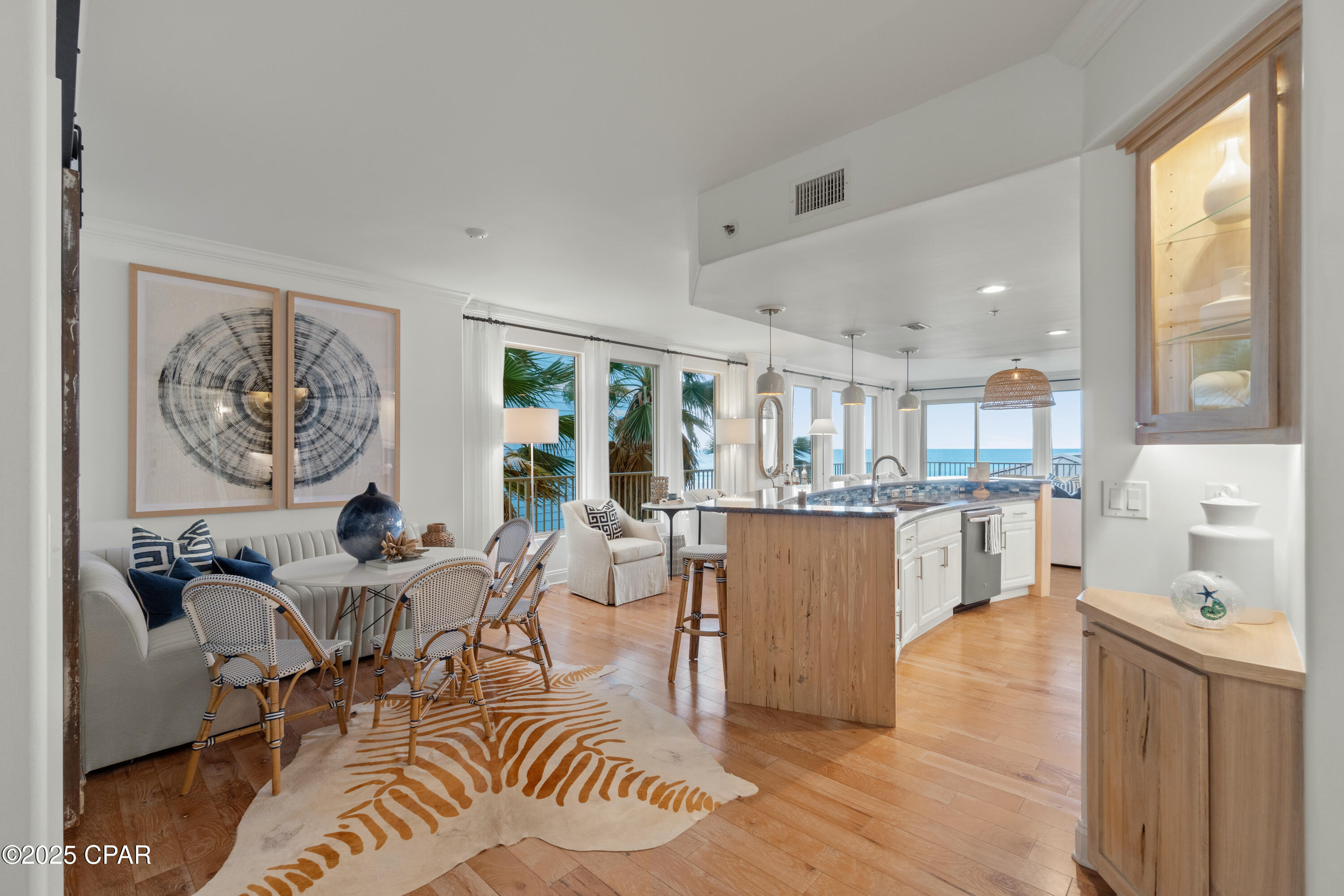 Image 4 For 8715 Surf Drive 201a