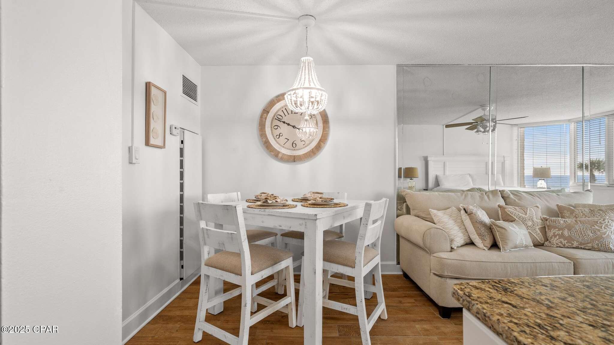 Image 7 For 8817 Thomas Drive 213