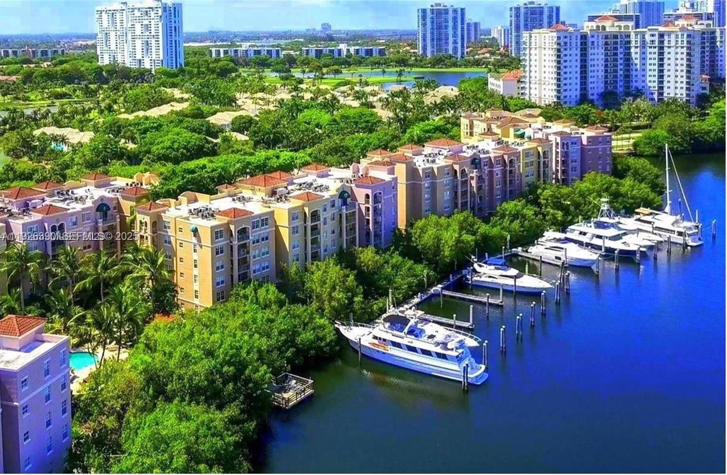 The Yacht Club At Aventur