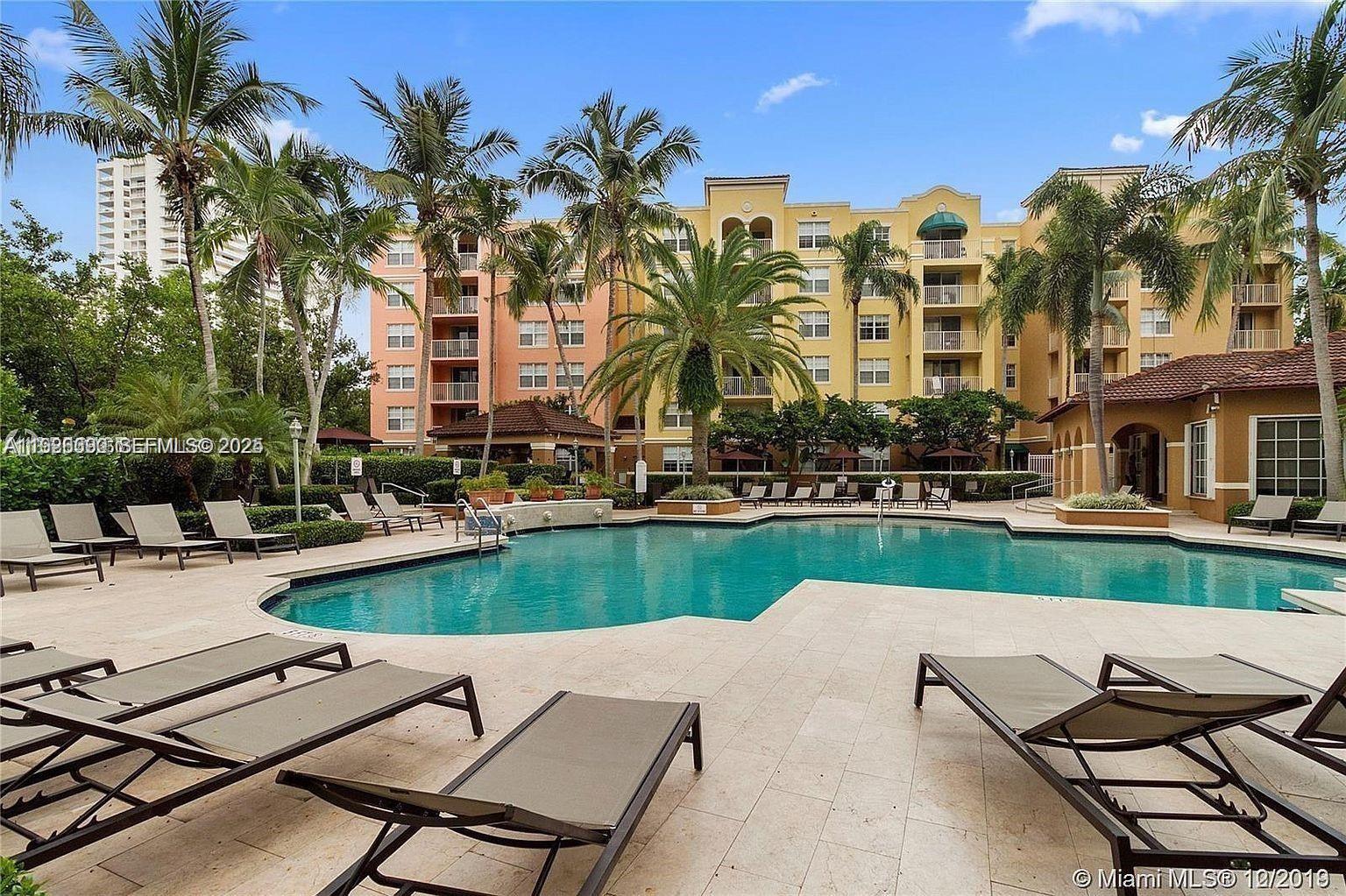 The Yacht Club At Aventur