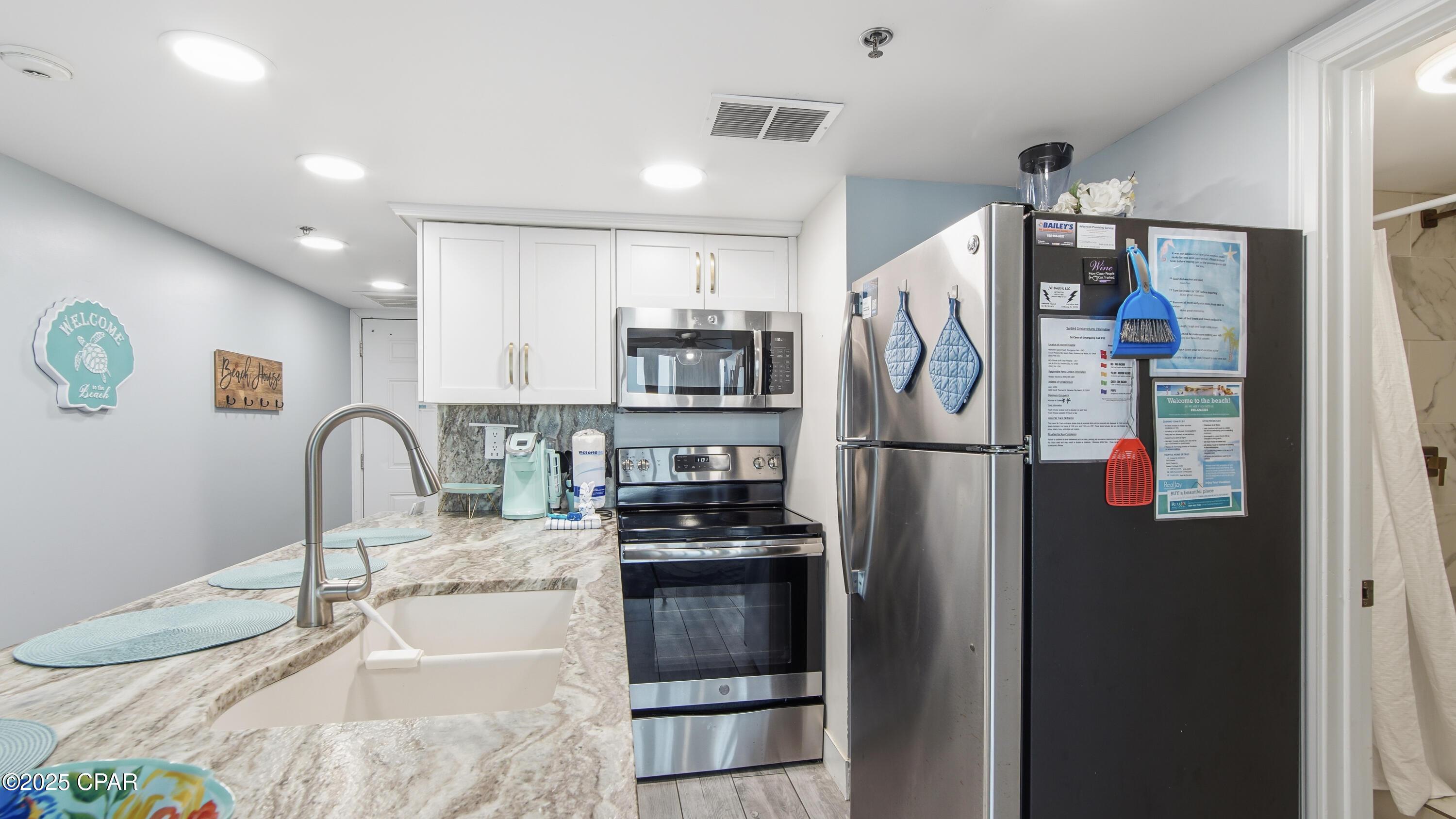 Image 11 For 9850 Thomas Drive 102w