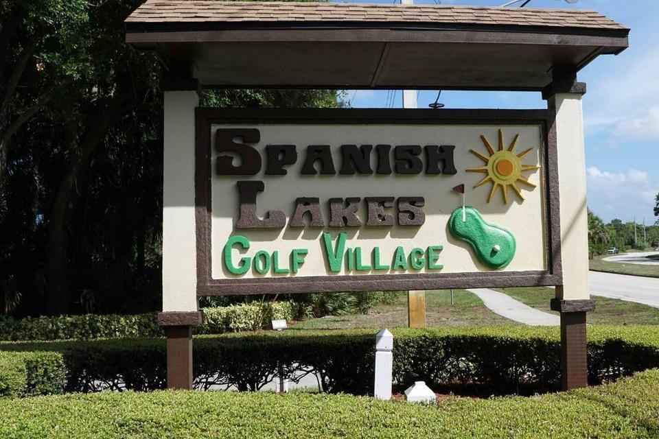 Spanish Lakes Golf Villag