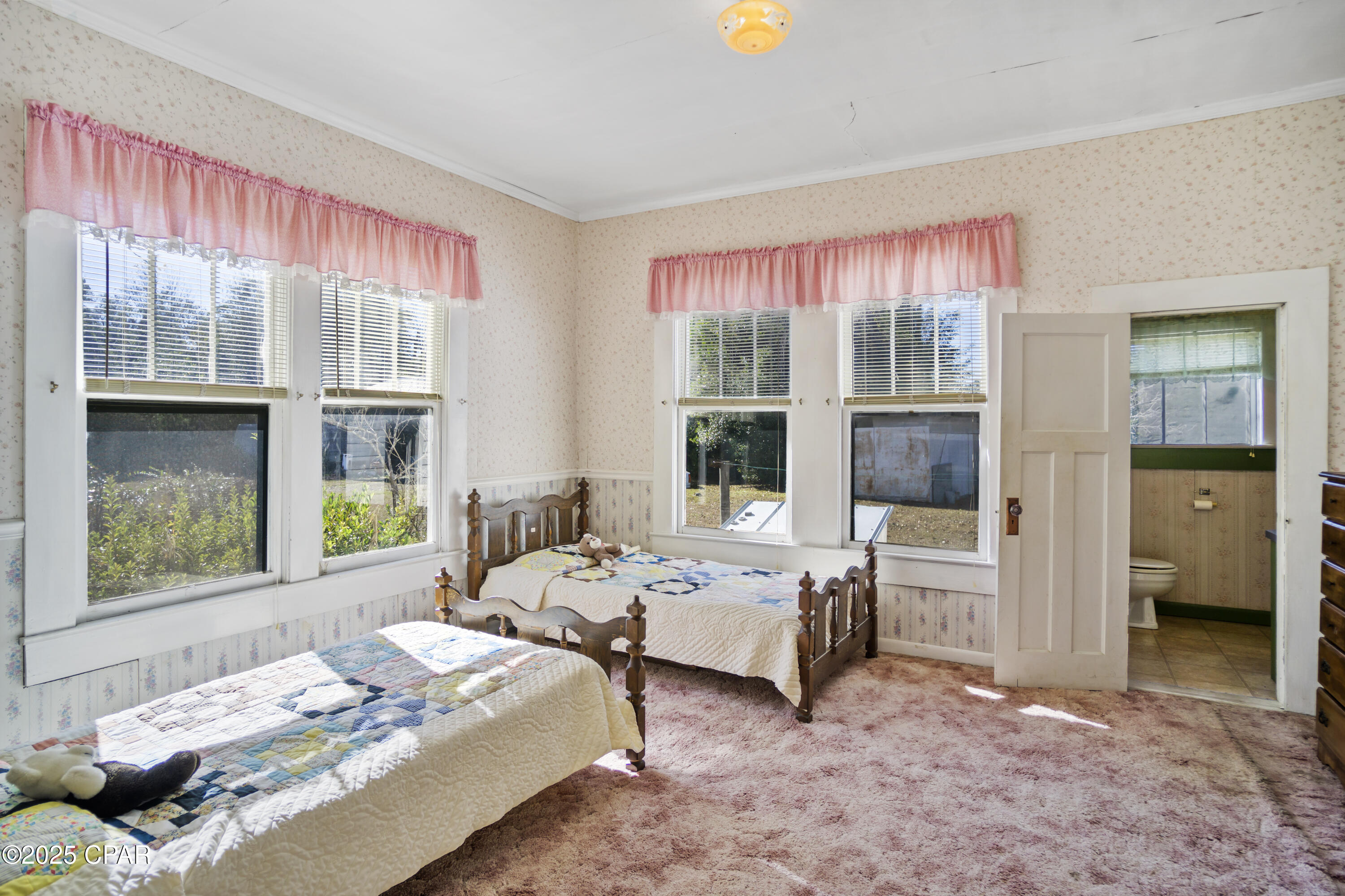 Image 13 For 16090 Pear Street