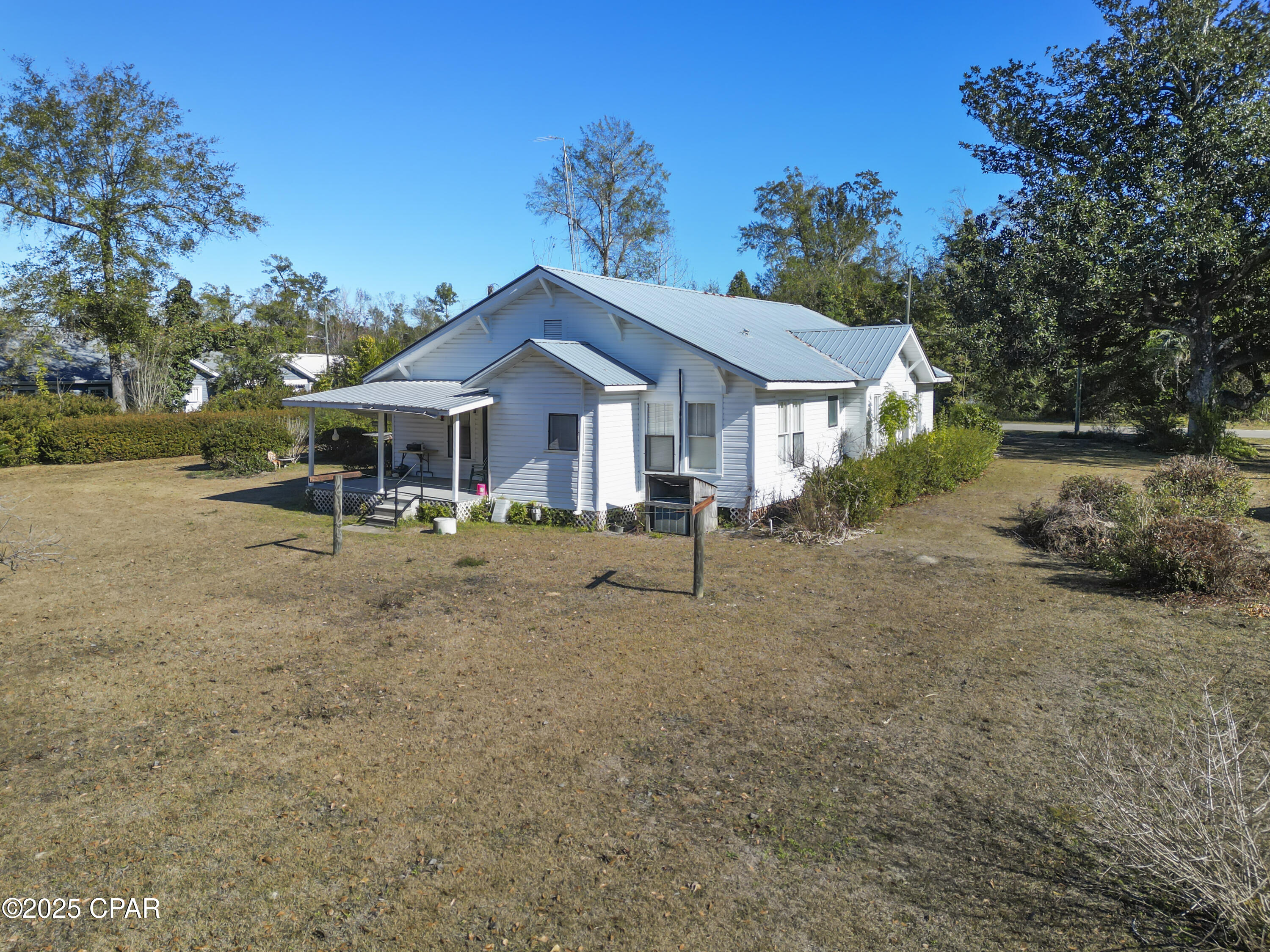 Image 20 For 16090 Pear Street