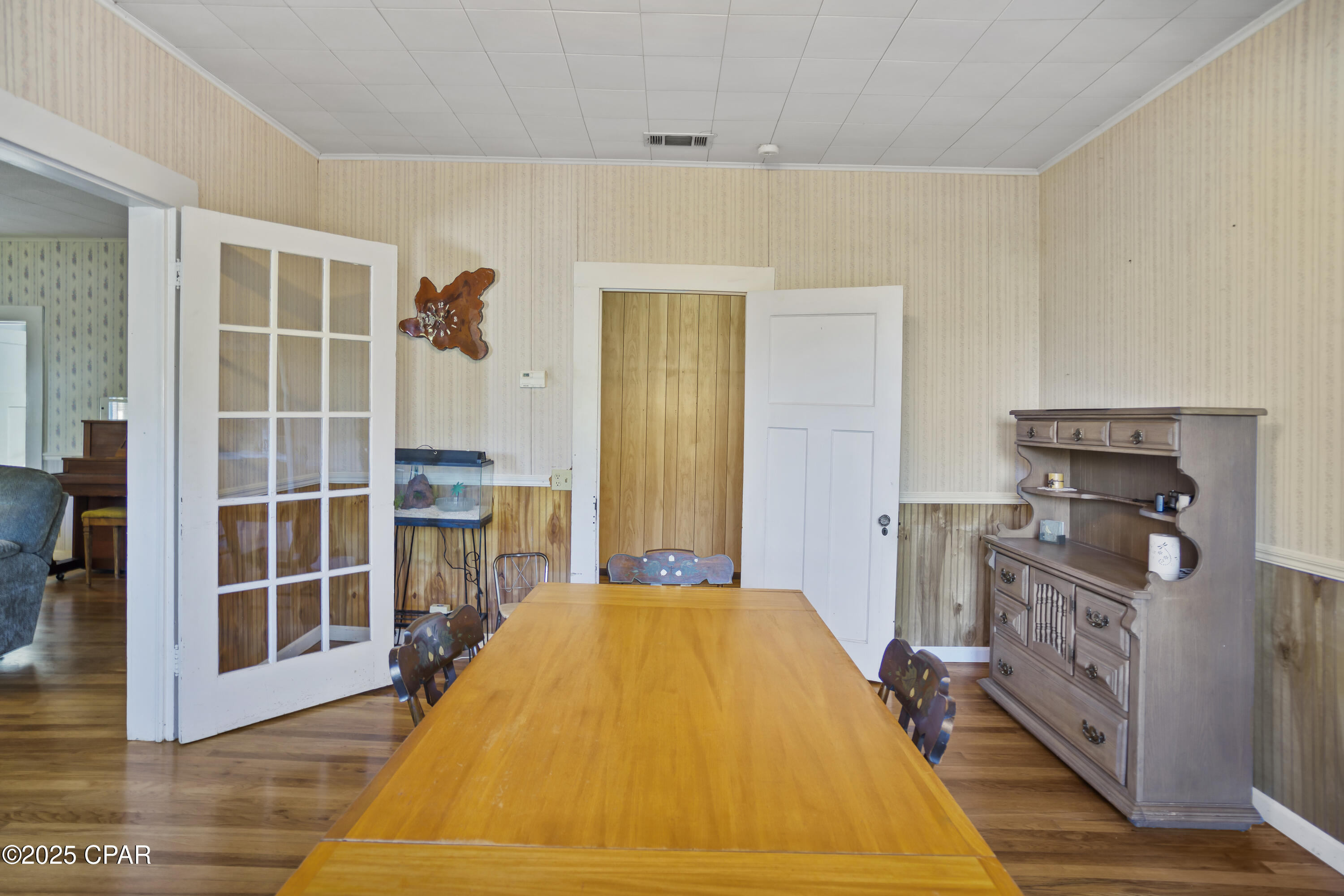 Image 5 For 16090 Pear Street