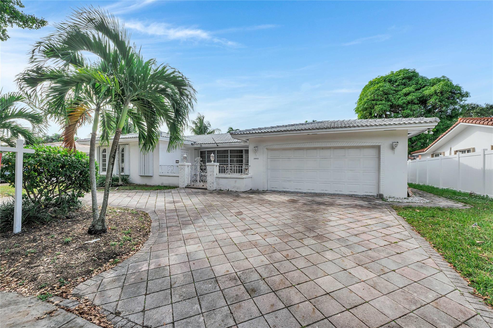 Homes for sale in Hollywood, FL | 3440 N 46Th Ave, Hollywood, FL 33021 | MLS# F10539717