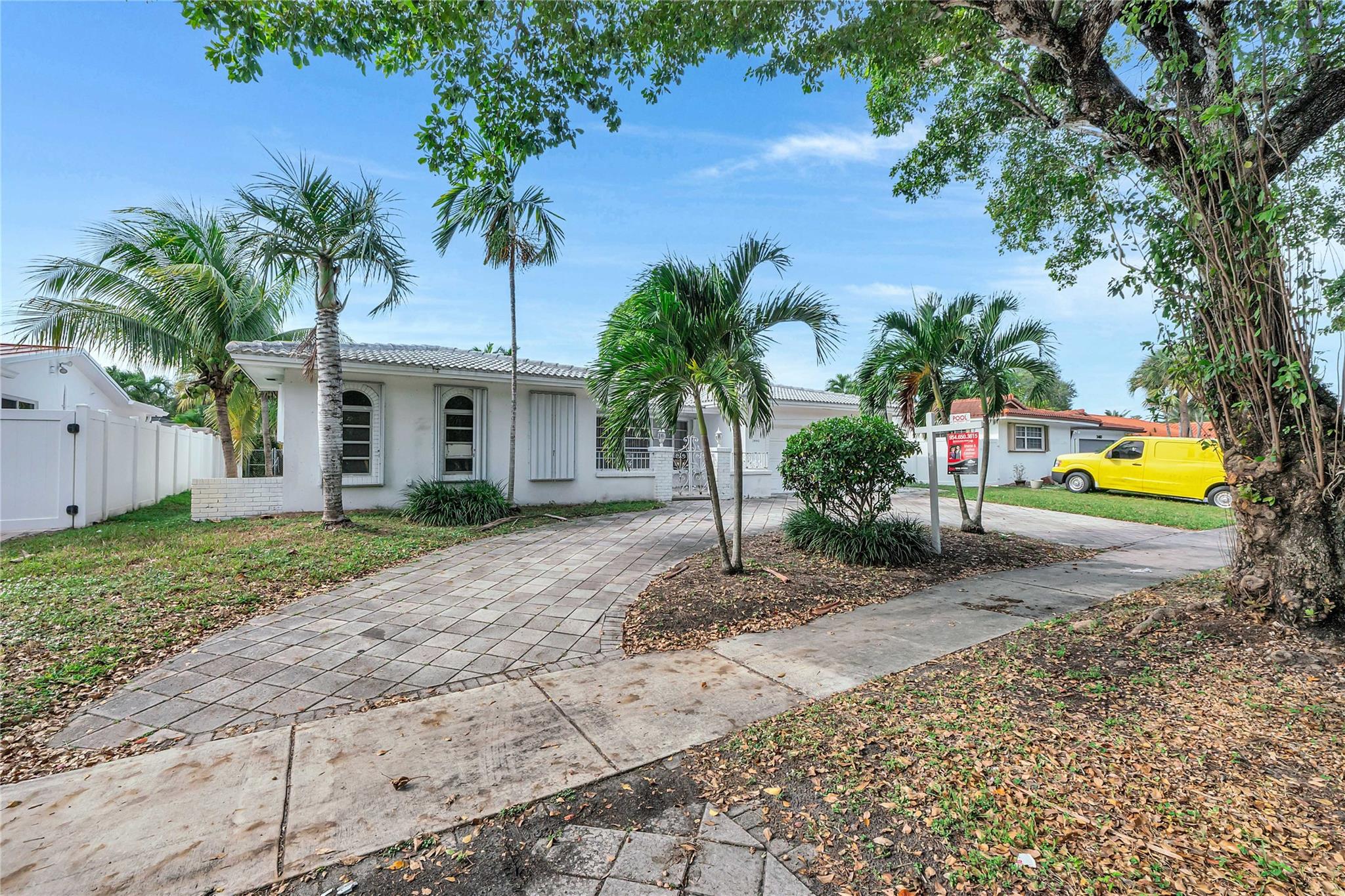 Homes for sale in Hollywood, FL | 3440 N 46Th Ave, Hollywood, FL 33021 | MLS# F10539717