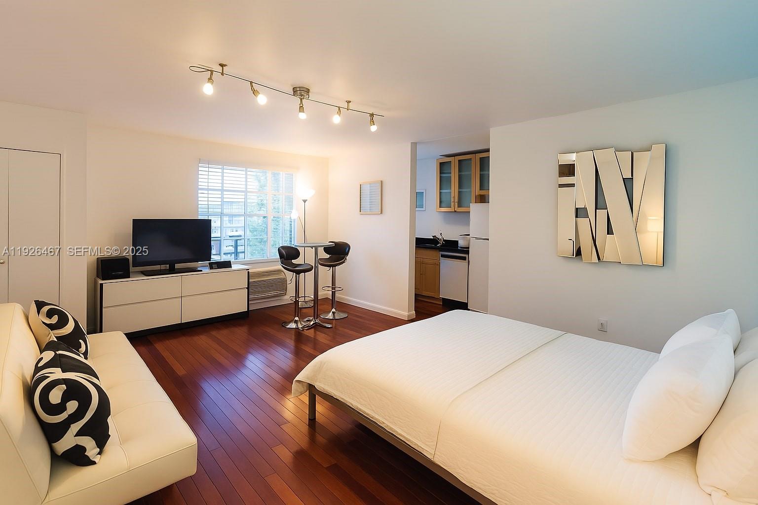 South Beach Hudson Condo