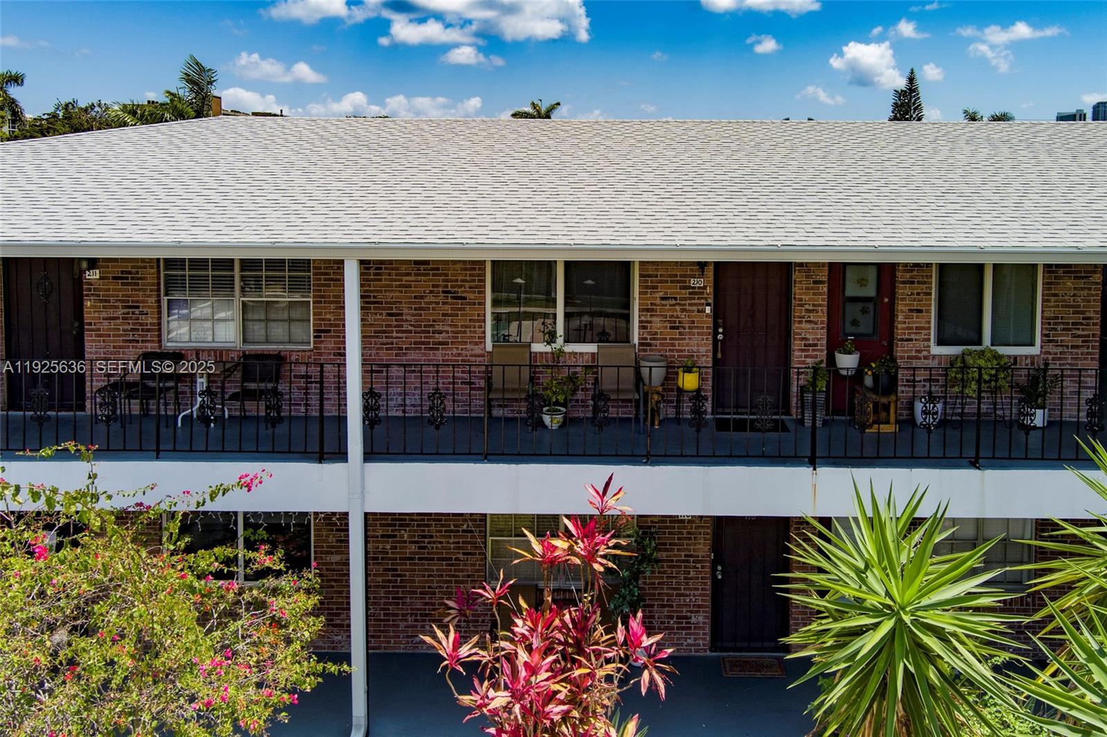 Colonial House Condo