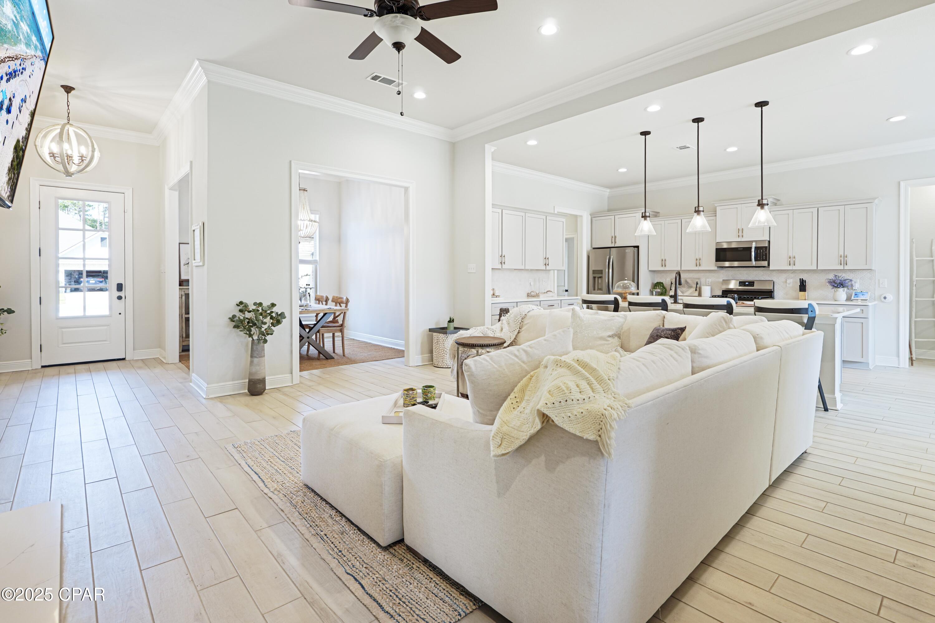 Image 20 For 198 Blaze Boulevard