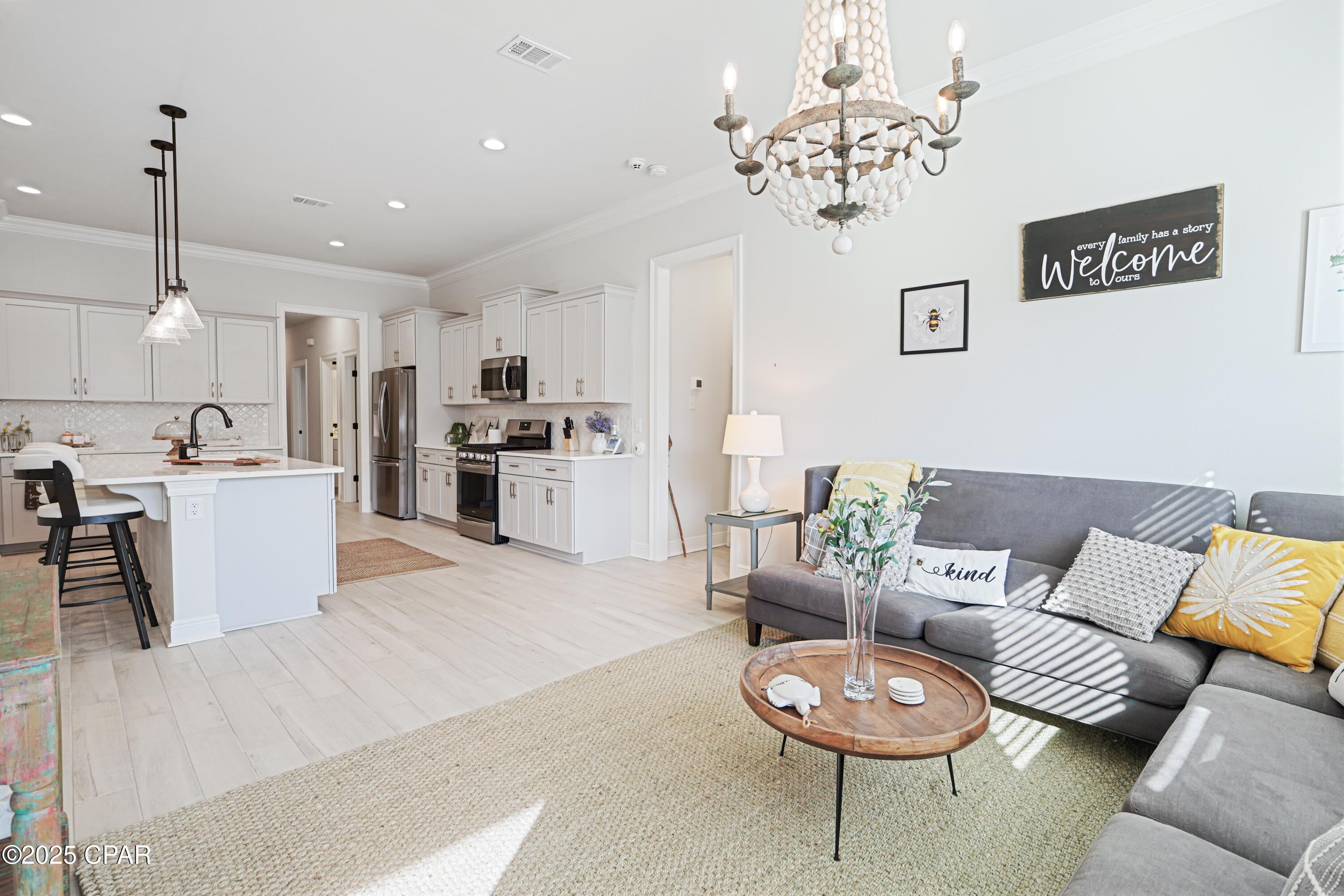 Listing photo id 25 for 198 Blaze Boulevard