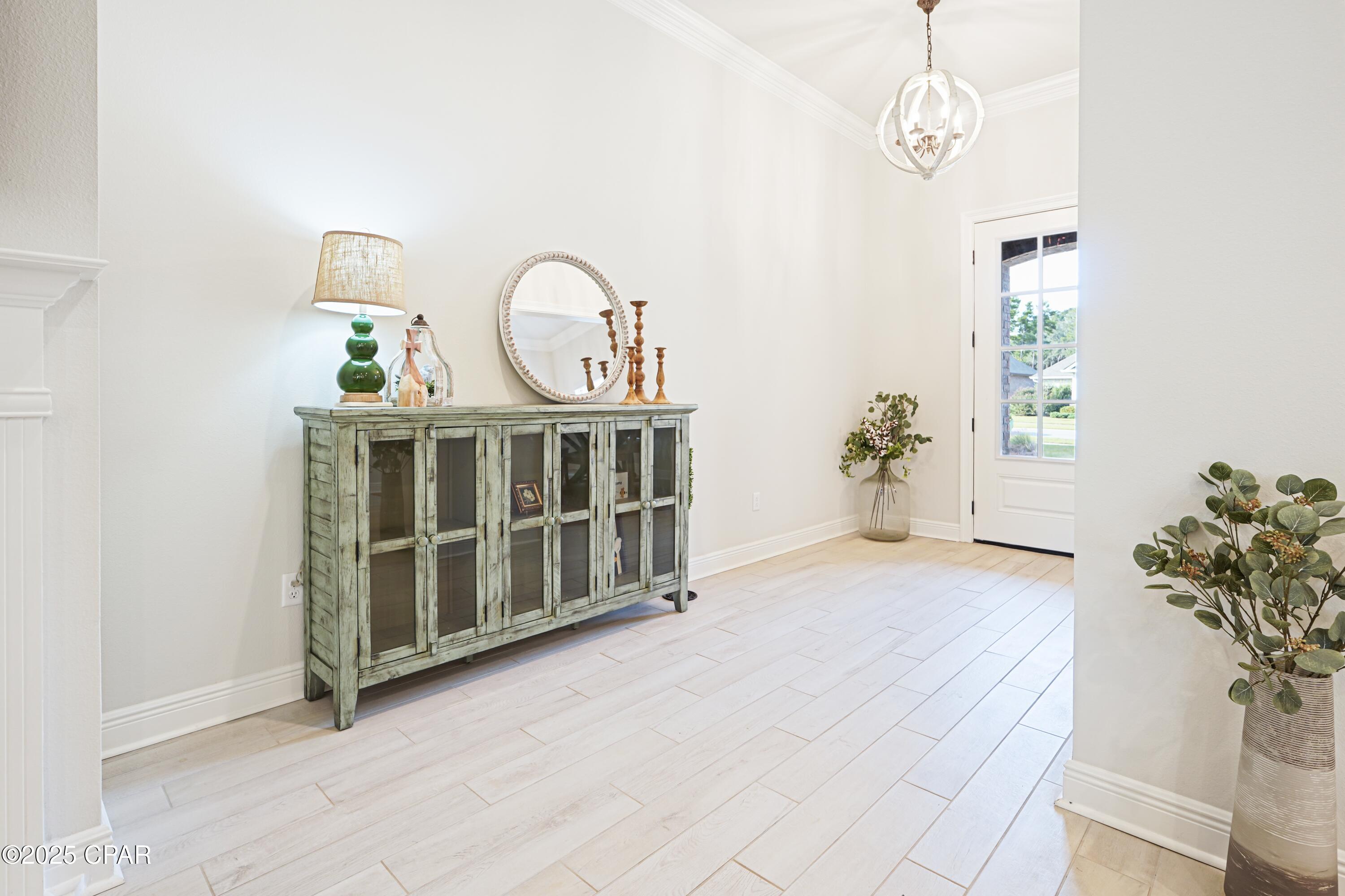 Listing photo id 61 for 198 Blaze Boulevard