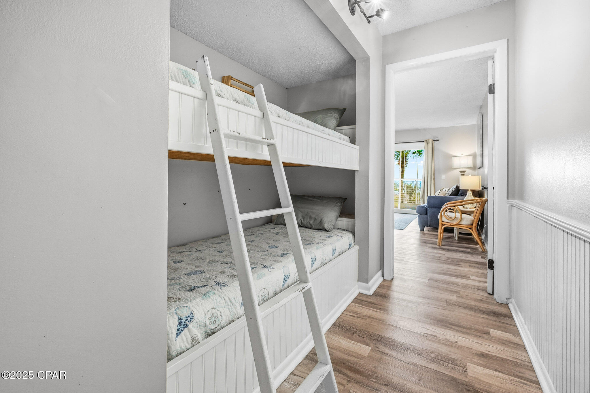 Image 11 For 8743 Thomas Drive 227