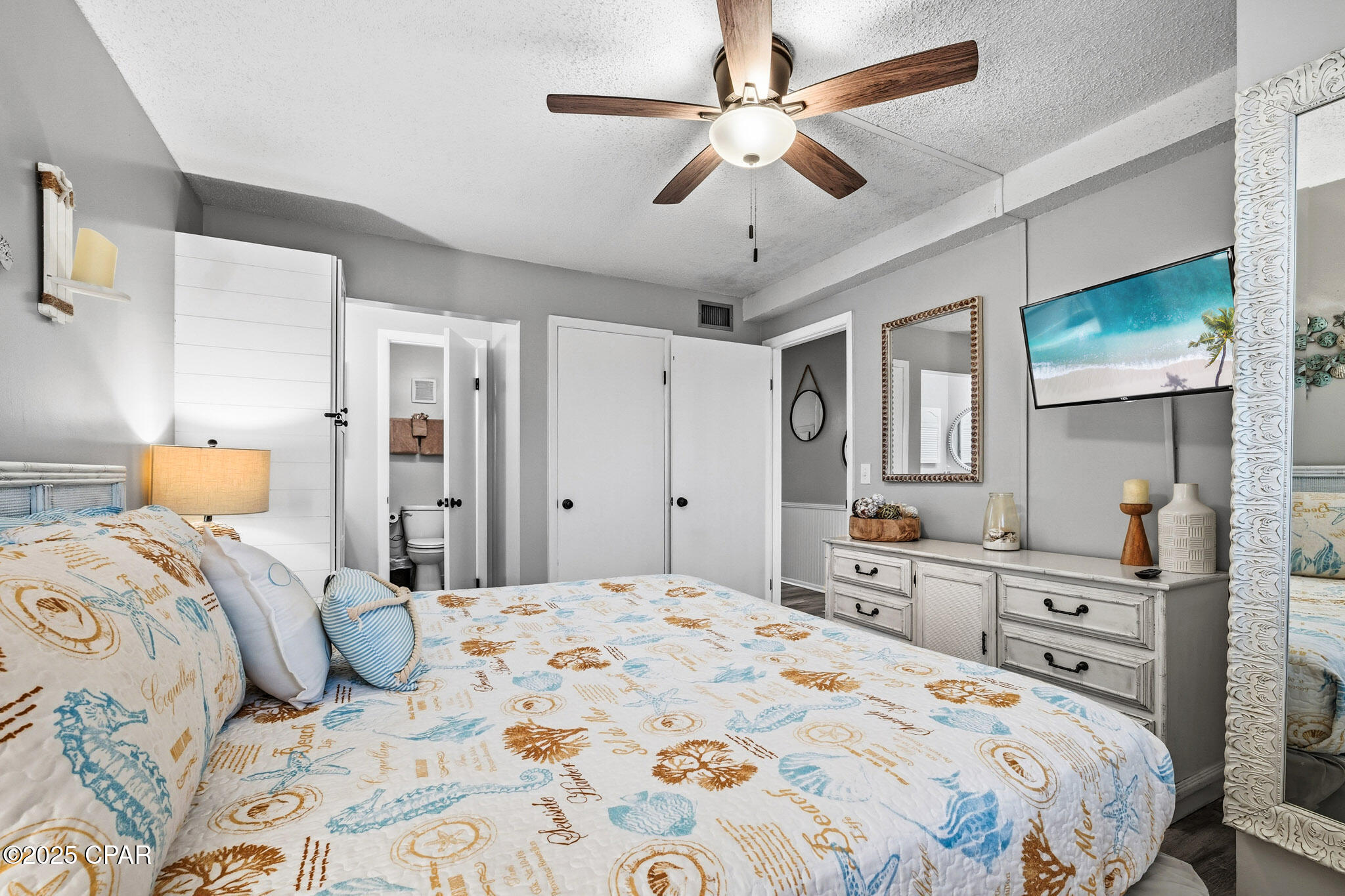 Image 15 For 8743 Thomas Drive 227