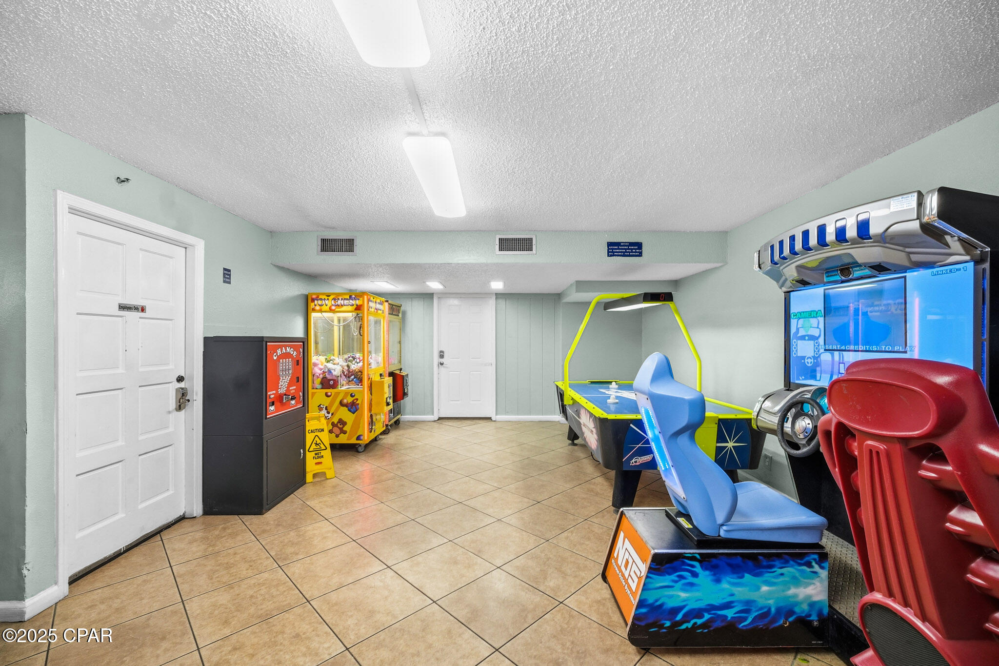 Image 21 For 8743 Thomas Drive 227