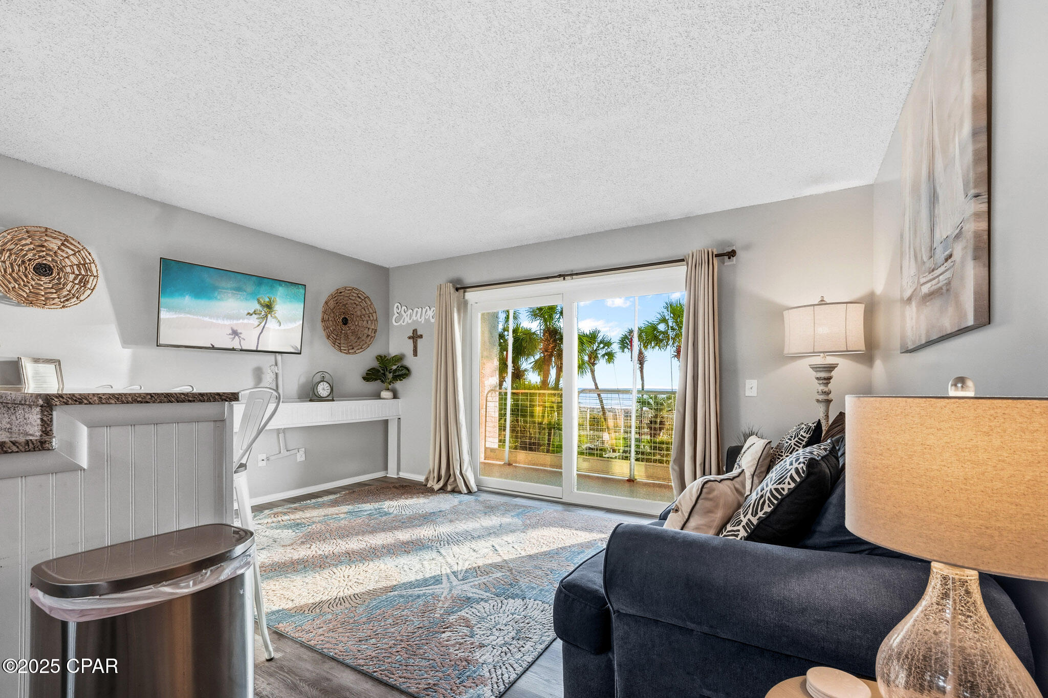 Image 3 For 8743 Thomas Drive 227