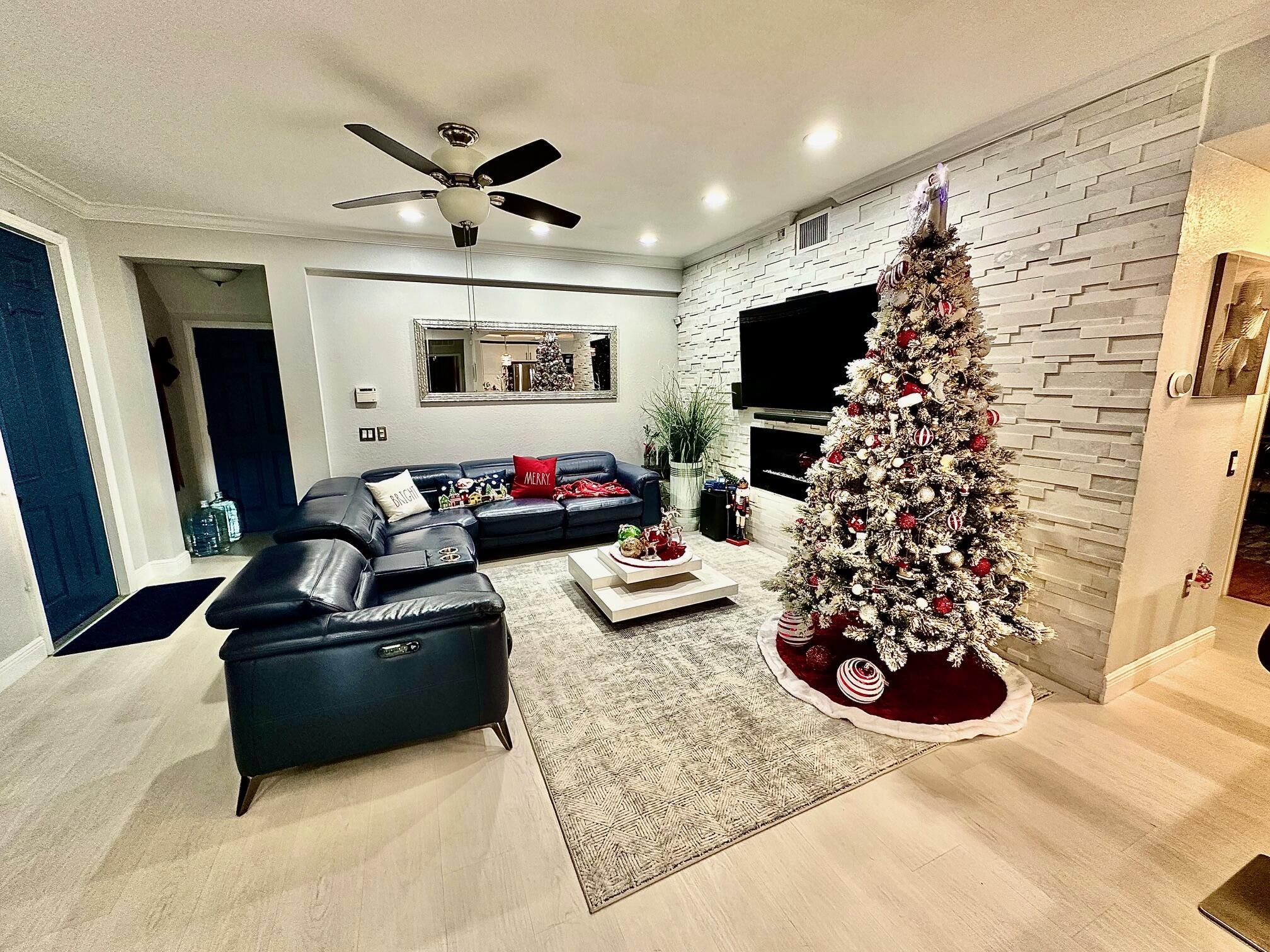 Paloma Lakes Condominium