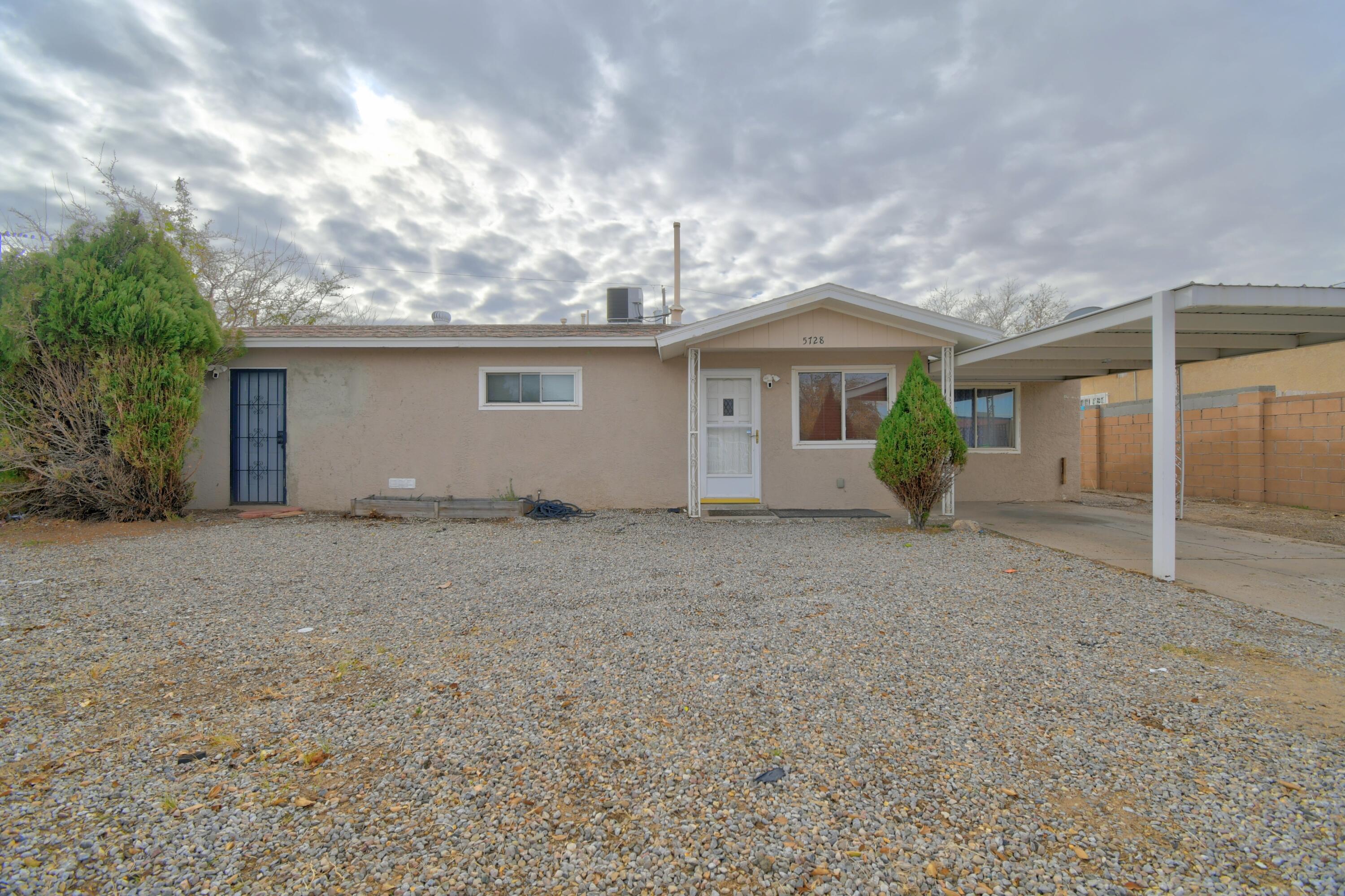 5728 Giomi Place, Albuquerque NM 87105