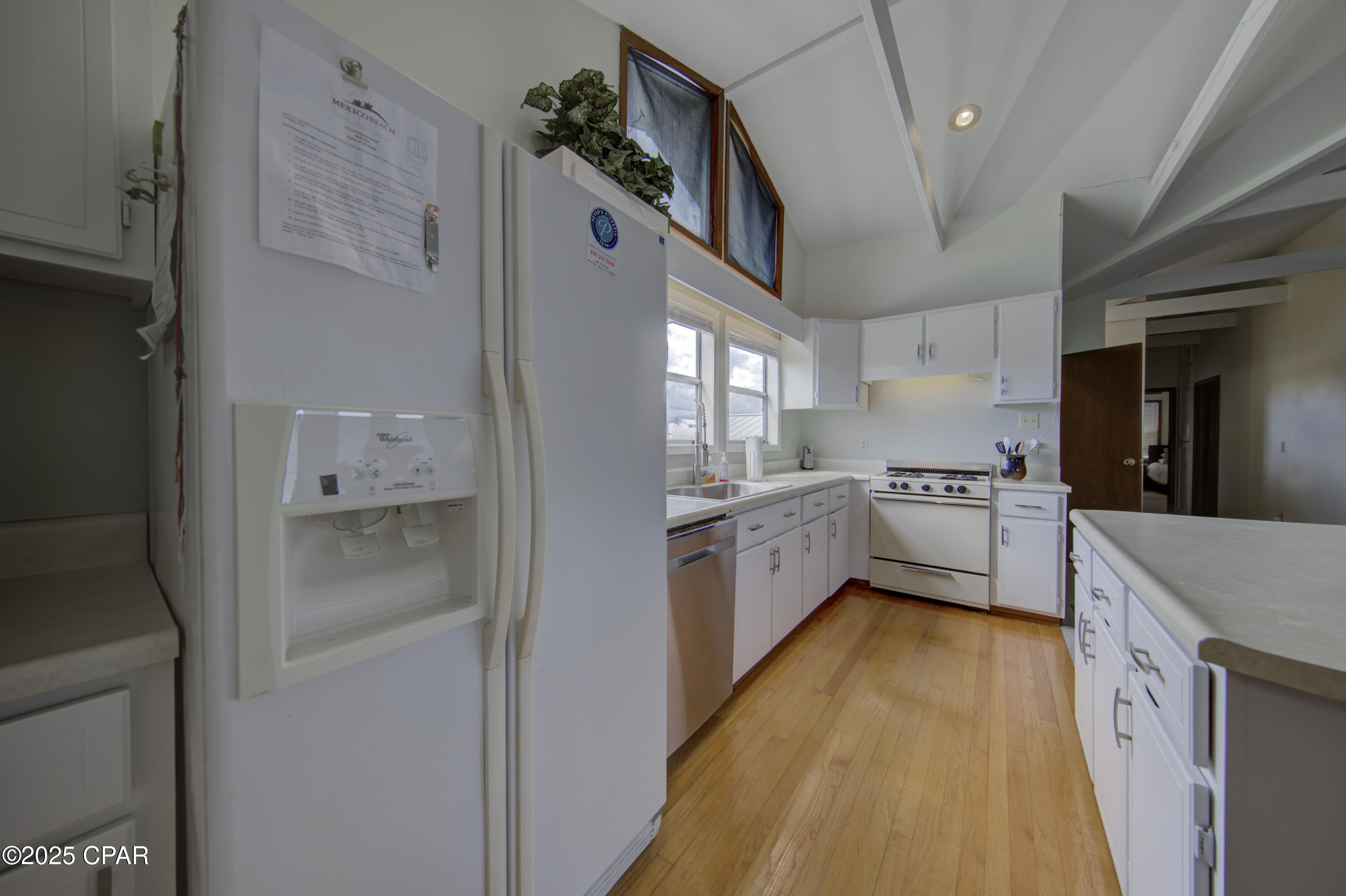 Image 5 For 404 Colorado Drive