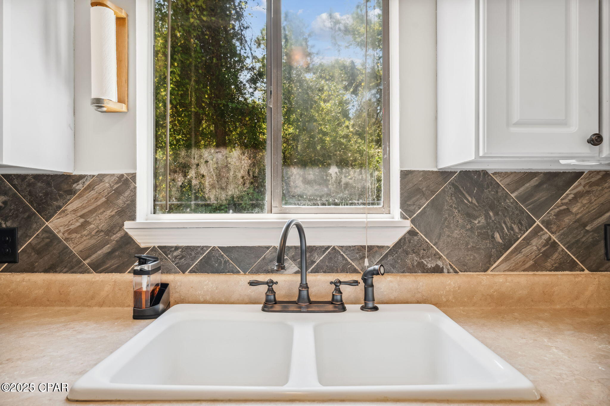 Image 8 For 206 Arnold Road