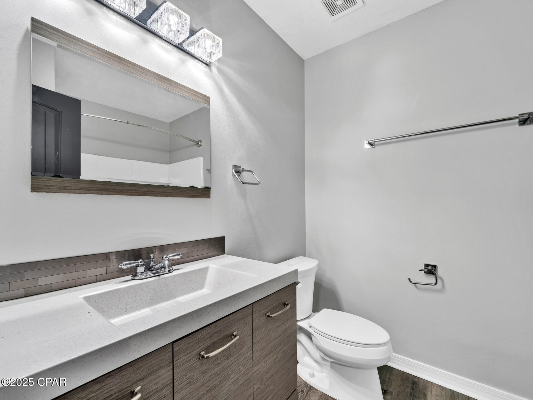 Image 12 For 119-123 Hampton Drive