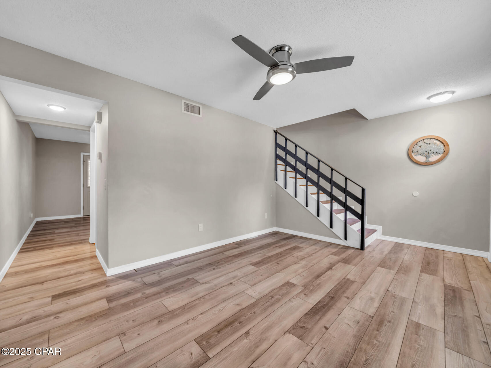 Image 22 For 119-123 Hampton Drive