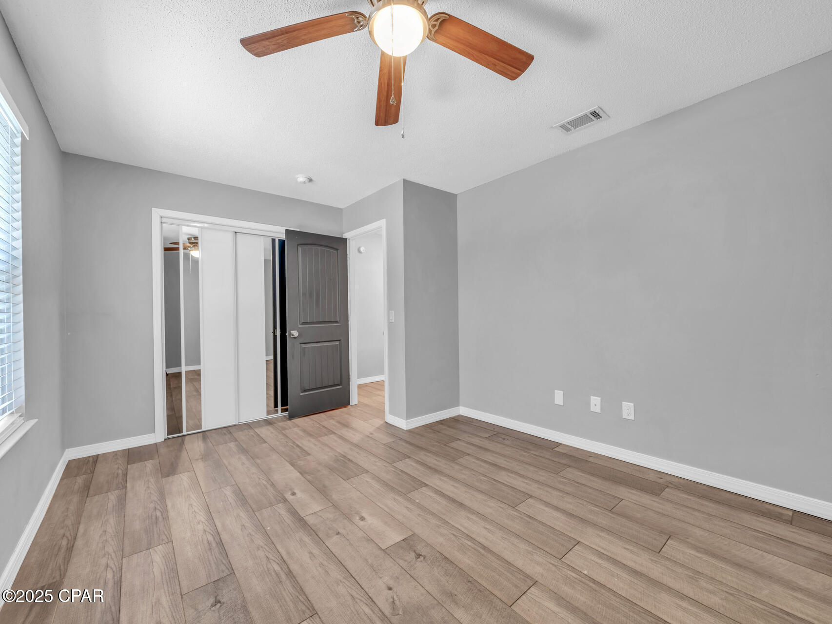 Image 27 For 119-123 Hampton Drive