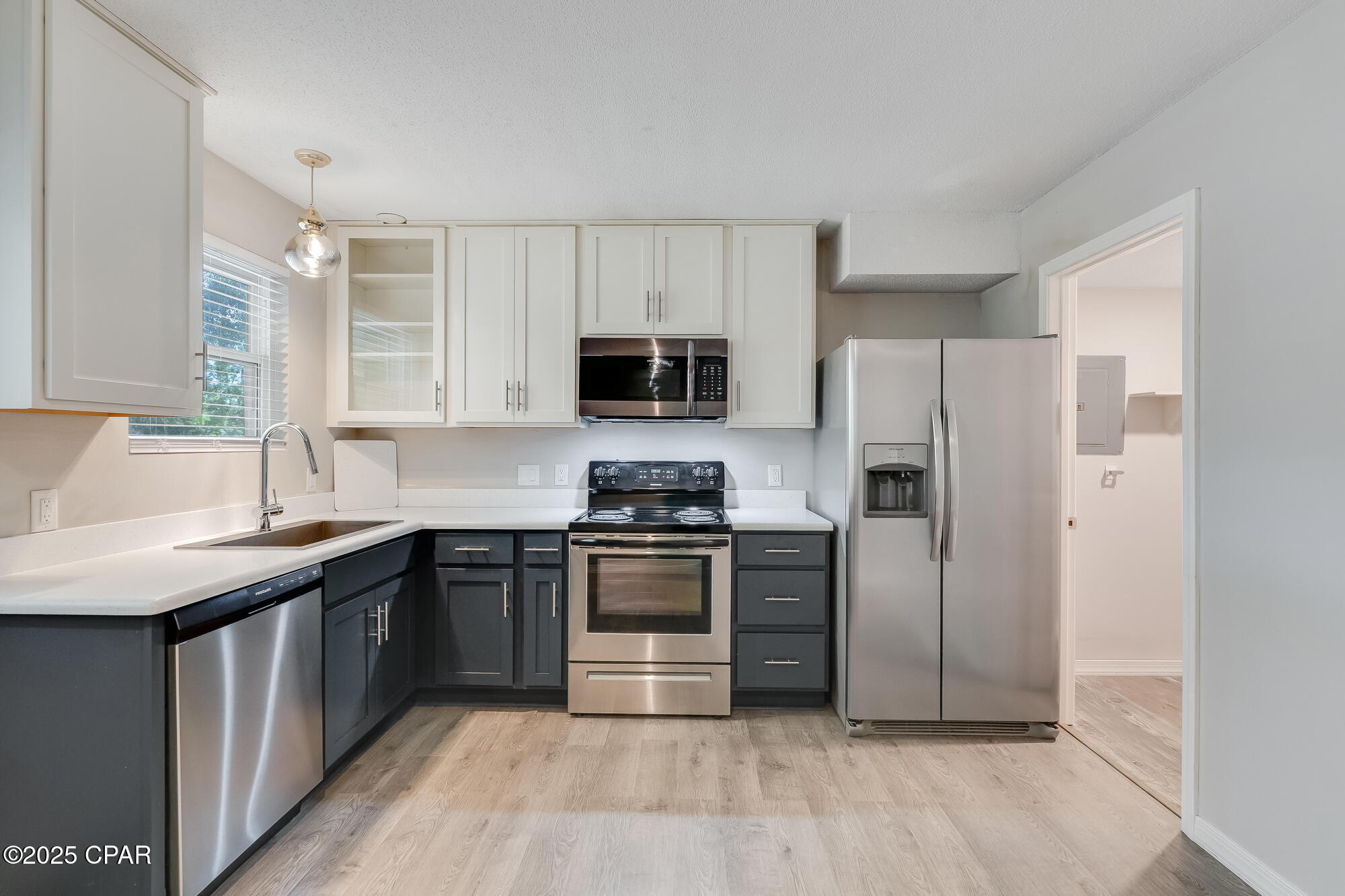 Image 36 For 119-123 Hampton Drive