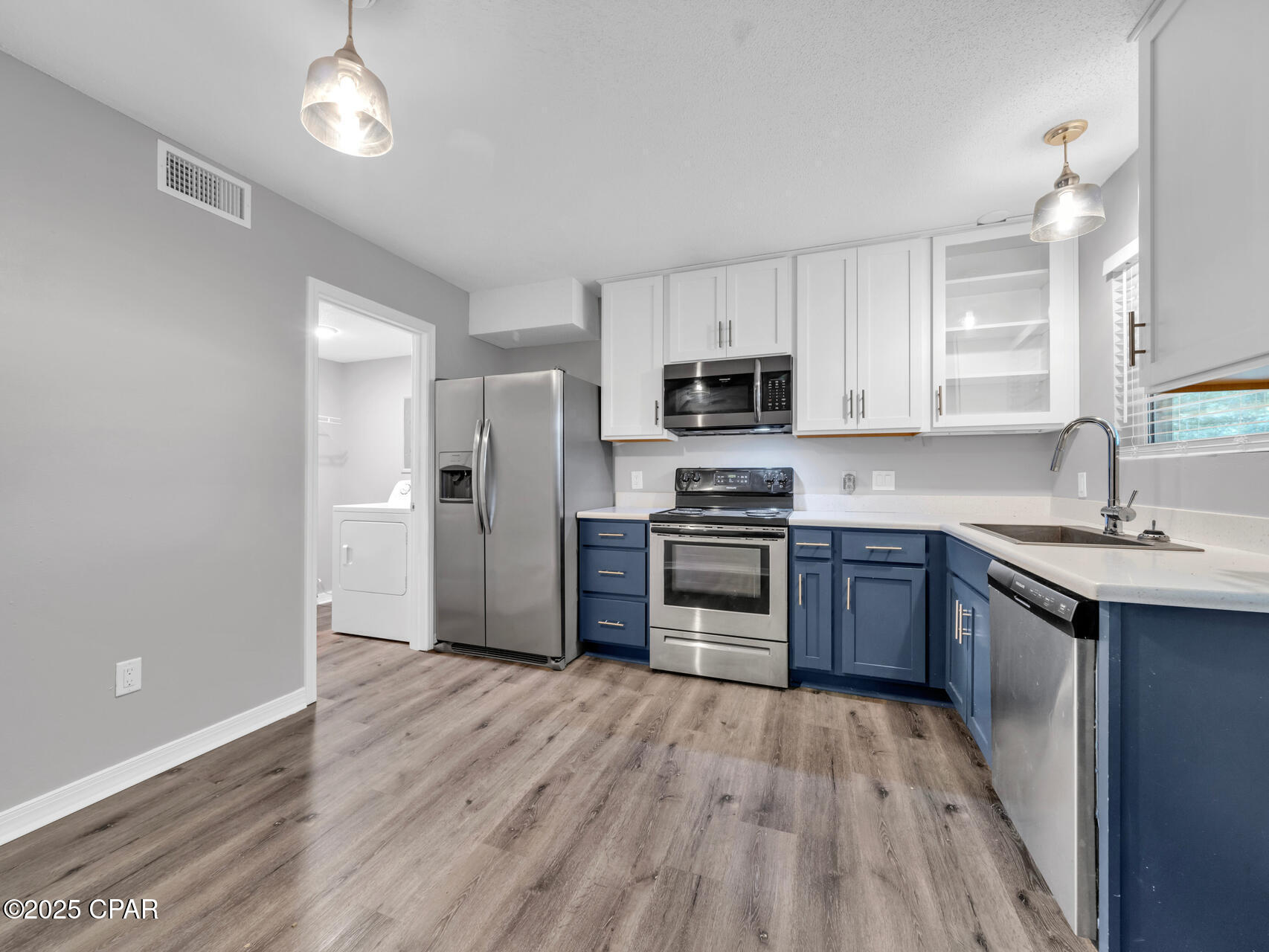 Image 4 For 119-123 Hampton Drive