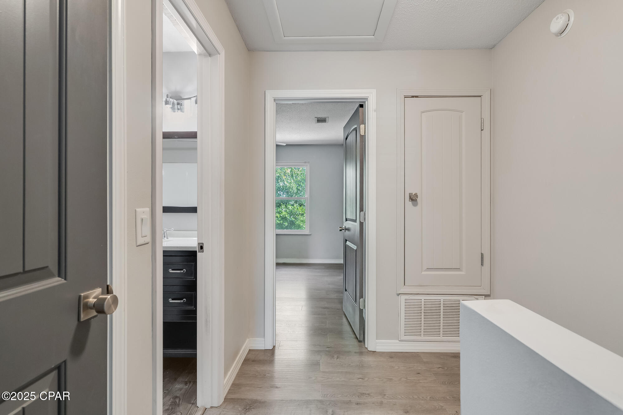 Image 47 For 119-123 Hampton Drive