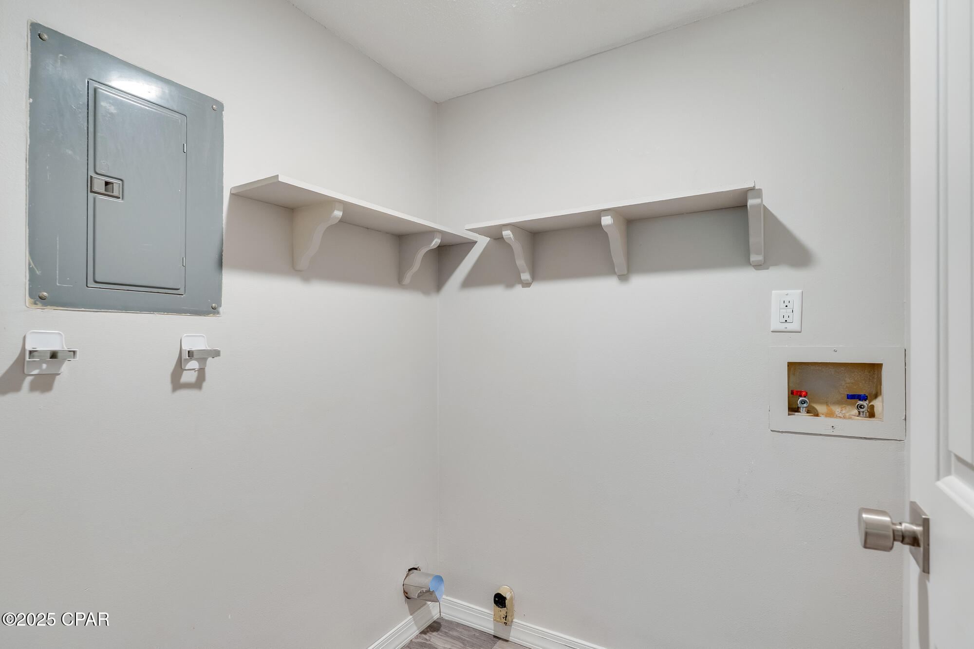 Image 51 For 119-123 Hampton Drive