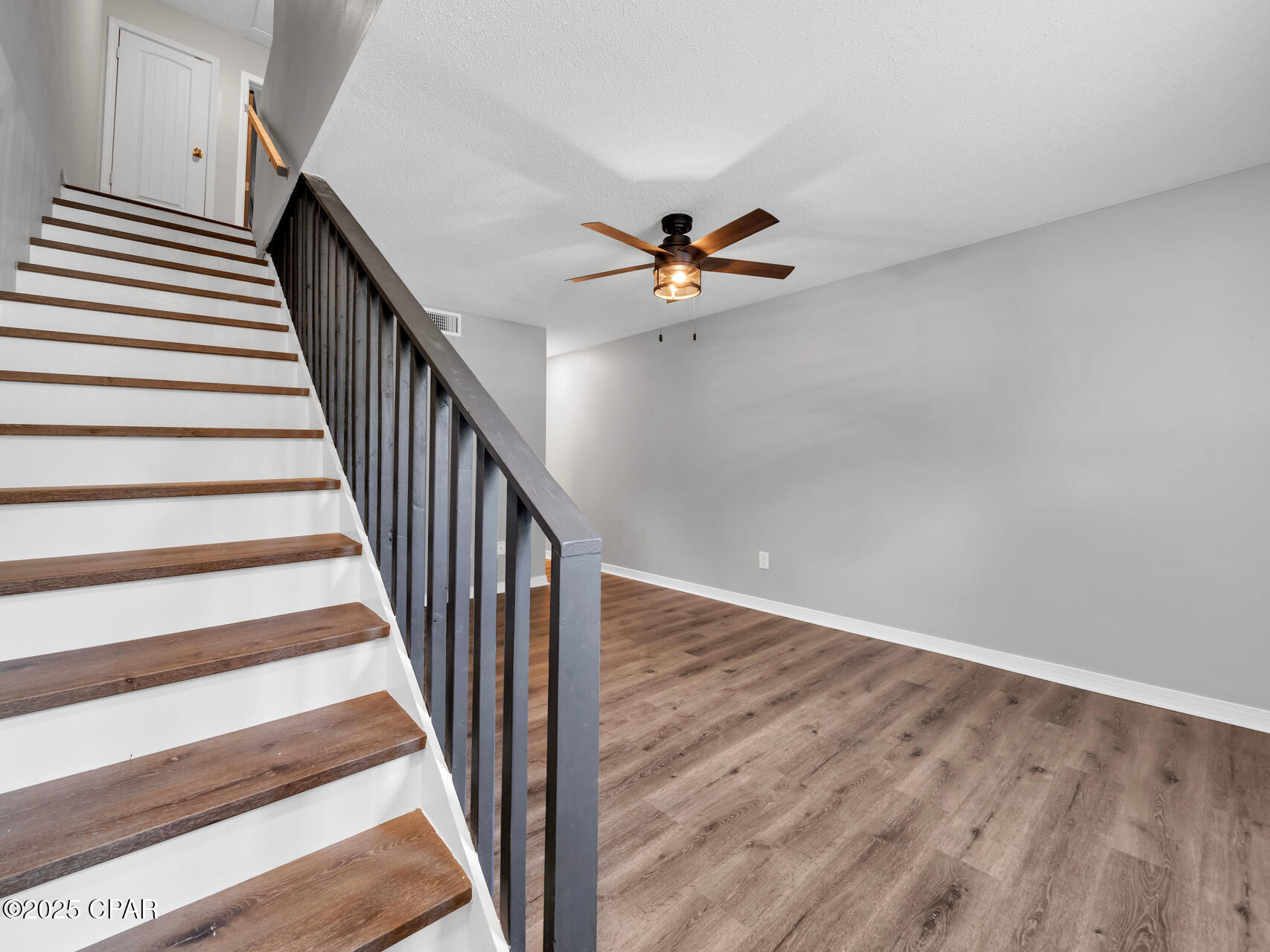 Image 6 For 119-123 Hampton Drive