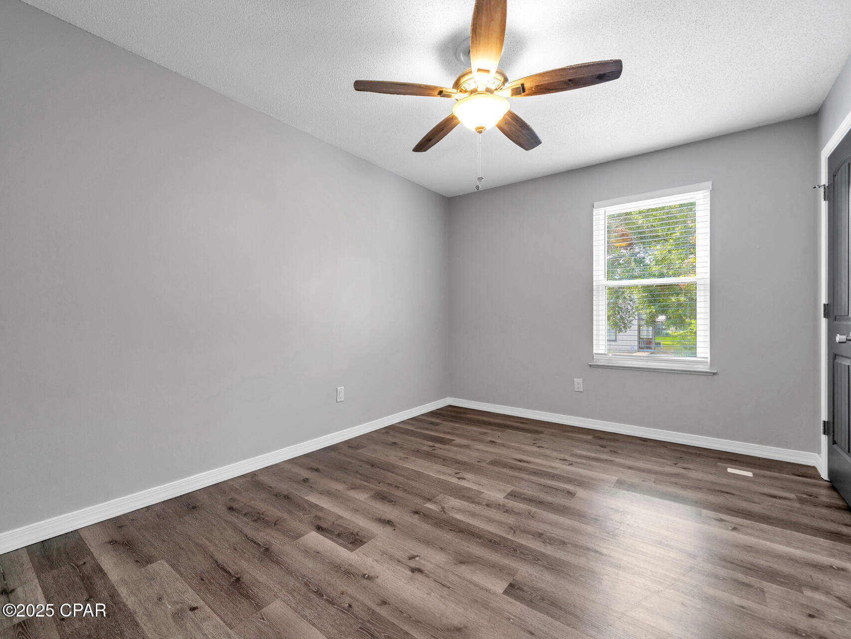 Image 9 For 119-123 Hampton Drive