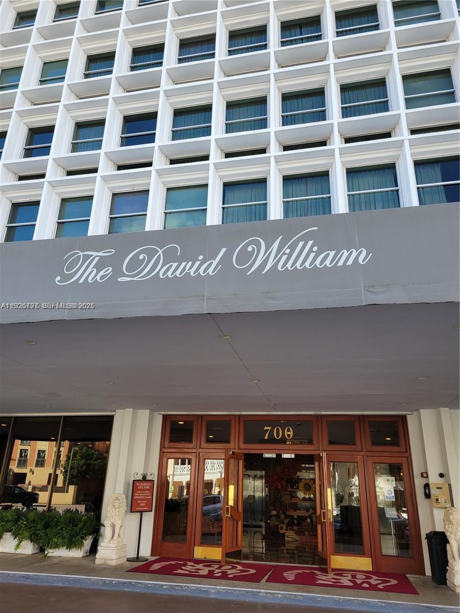 Great opportunity to own a piece of the great Coral Gables. Bright, well designed studio with cooking top and fridge. HOA includes electricity, basic cable, water, sewer, garbage collection and reserves. The David William Condo offers common laundry, one assigned parking space, gym, and 24-hour security (pool under renovation). Great place to invest.