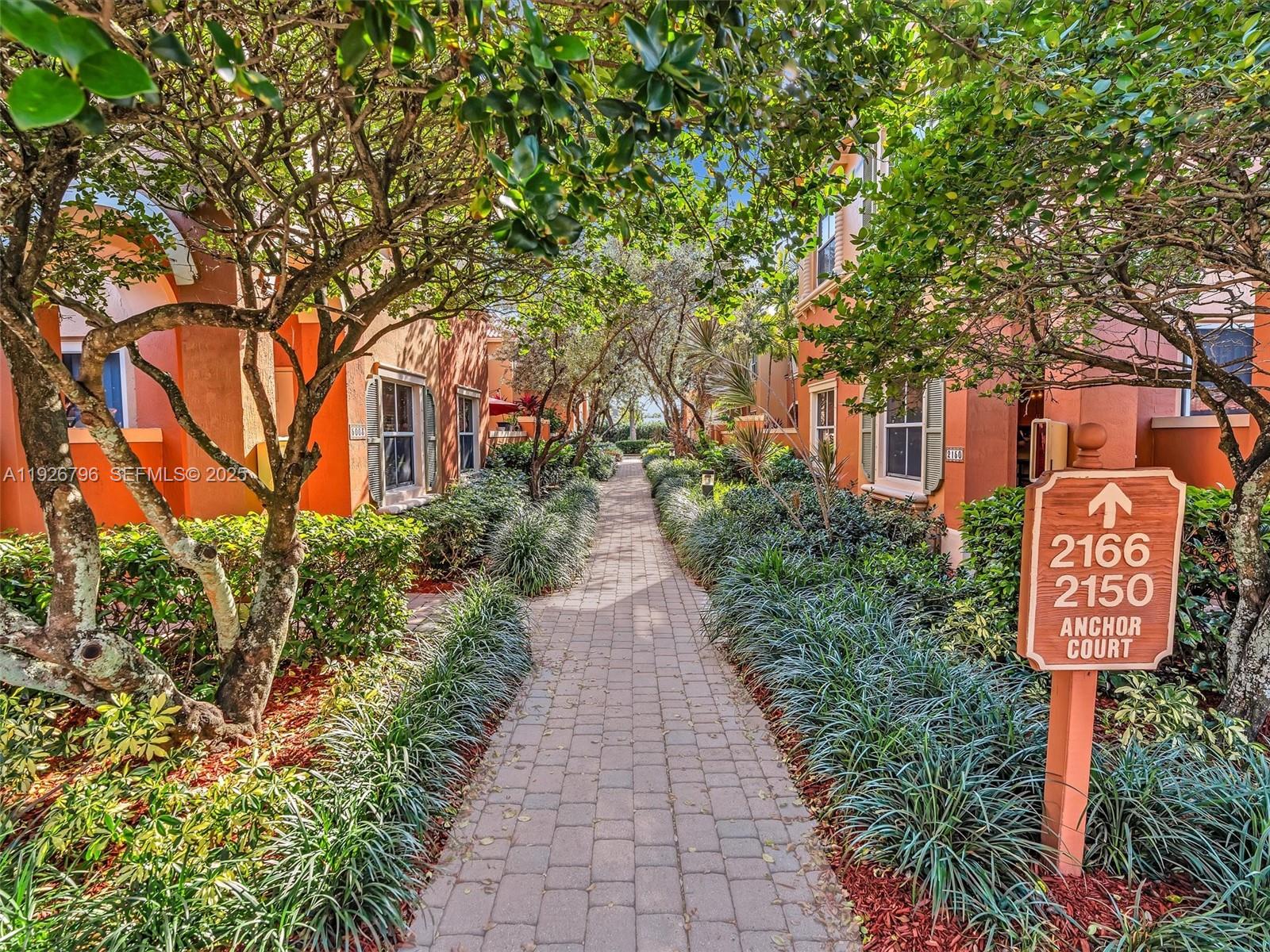 Villas At Harbor Isles Co