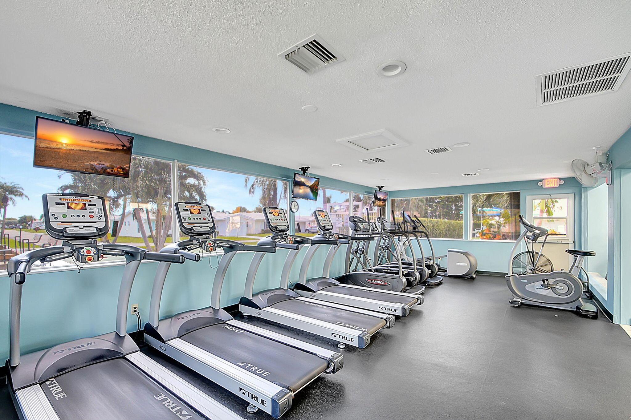 Photo 25 of home located at 814 SW 6th Avenue, Boynton Beach FL