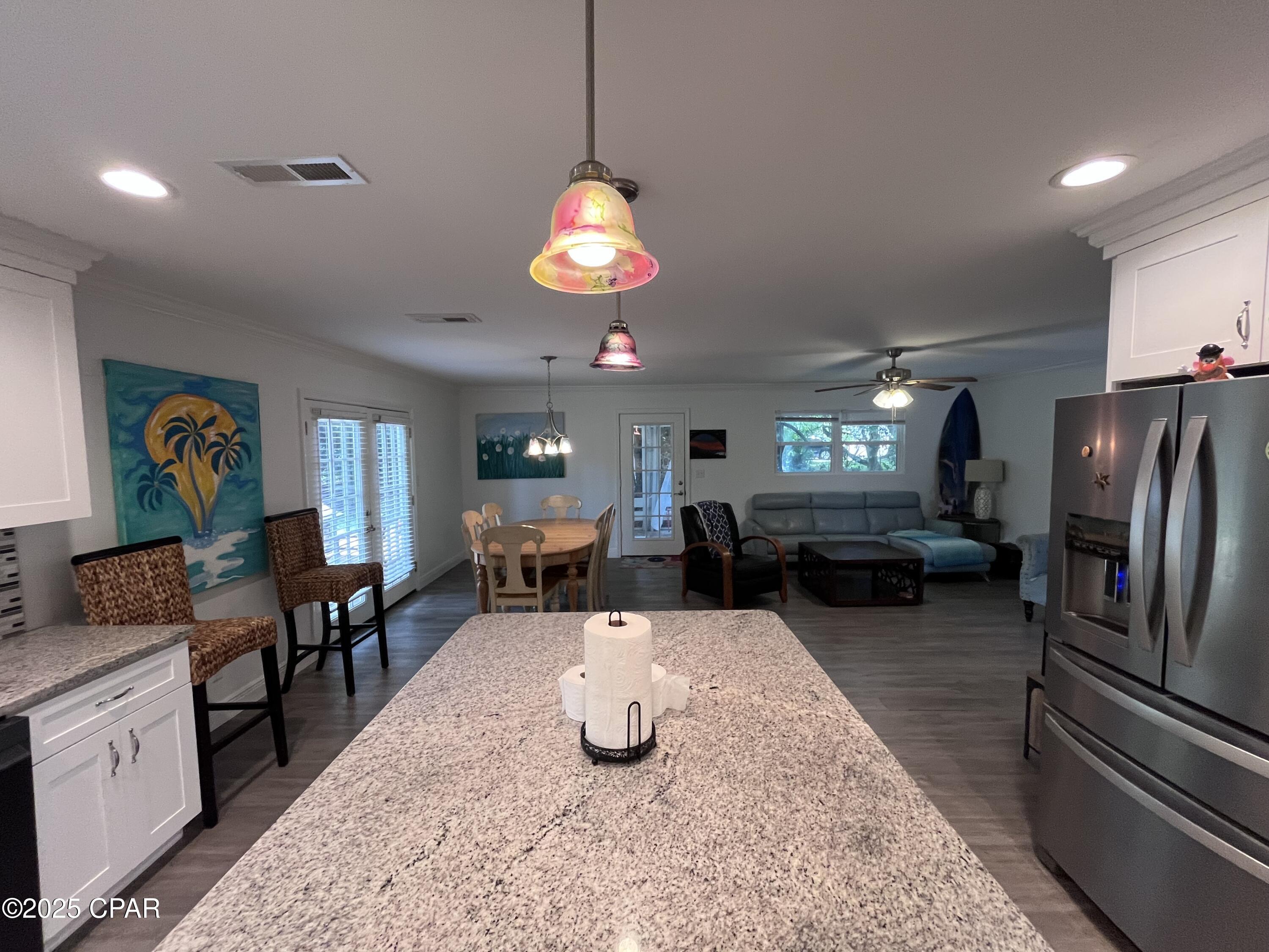 Image 8 For 101 Villa Court