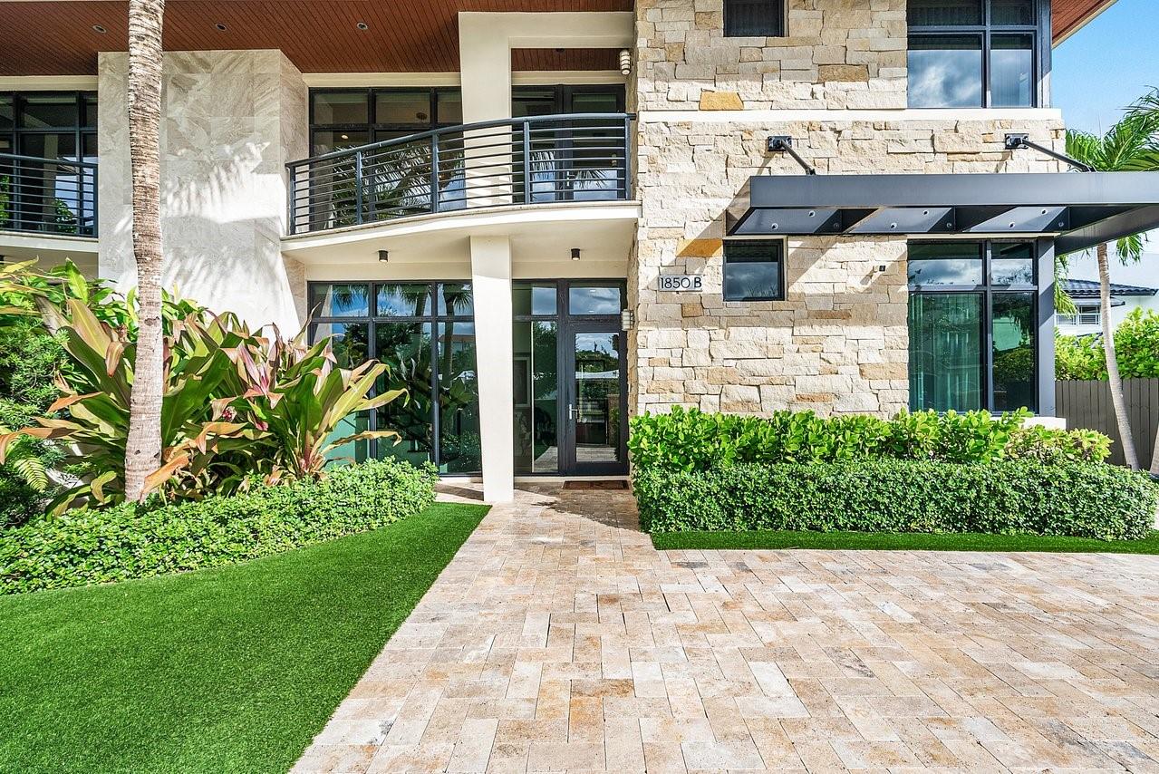 Homes for sale in Fort Lauderdale, FL | 1850 Ne 26Th Ave #B, Fort Lauderdale, FL 33305 | MLS# F10540102