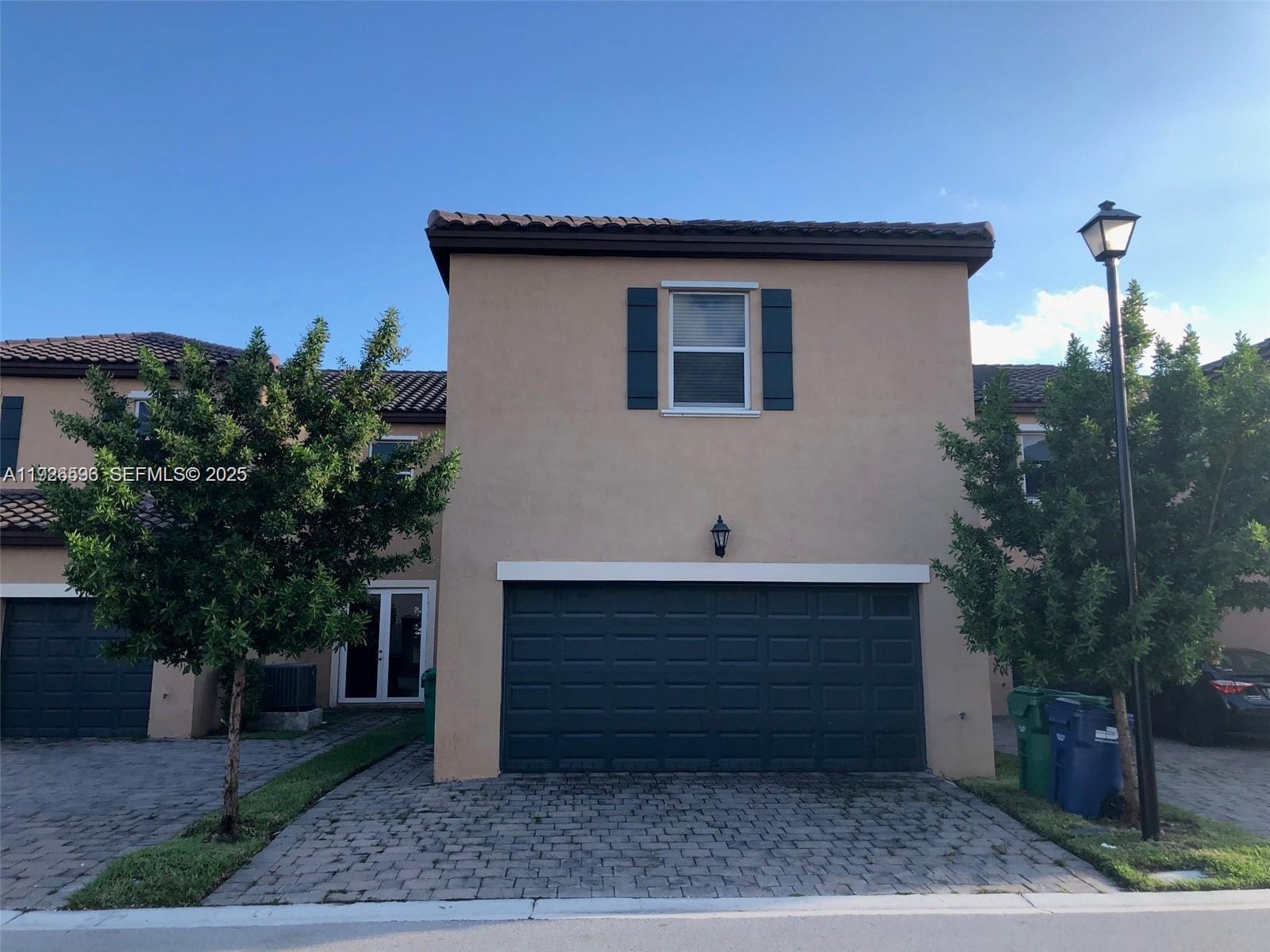 Kendall Commons Townhomes