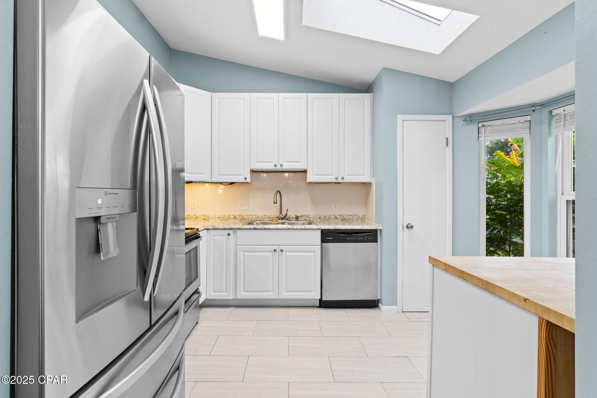 Image 14 For 323 Prudence Lane