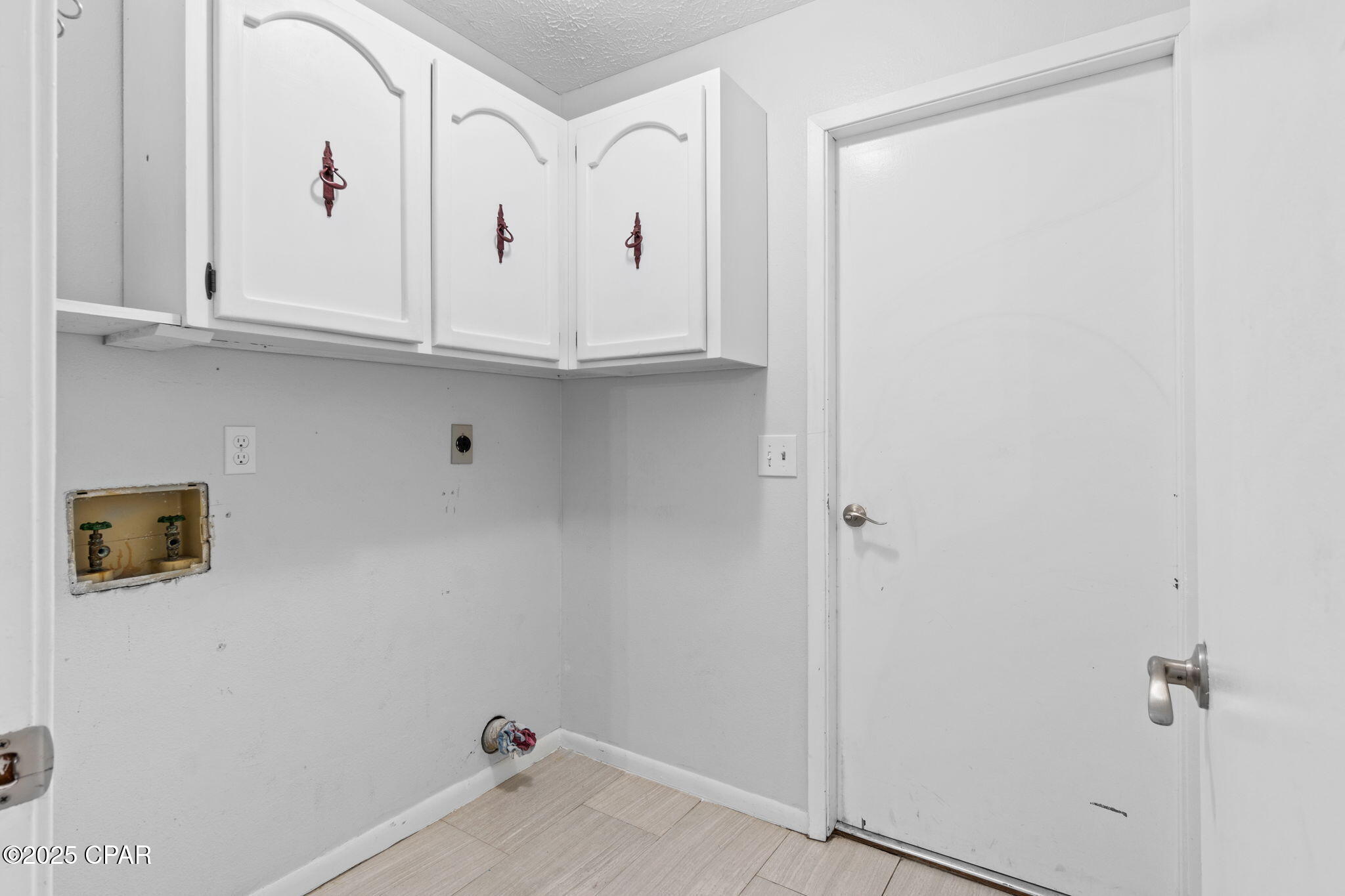 Image 18 For 323 Prudence Lane