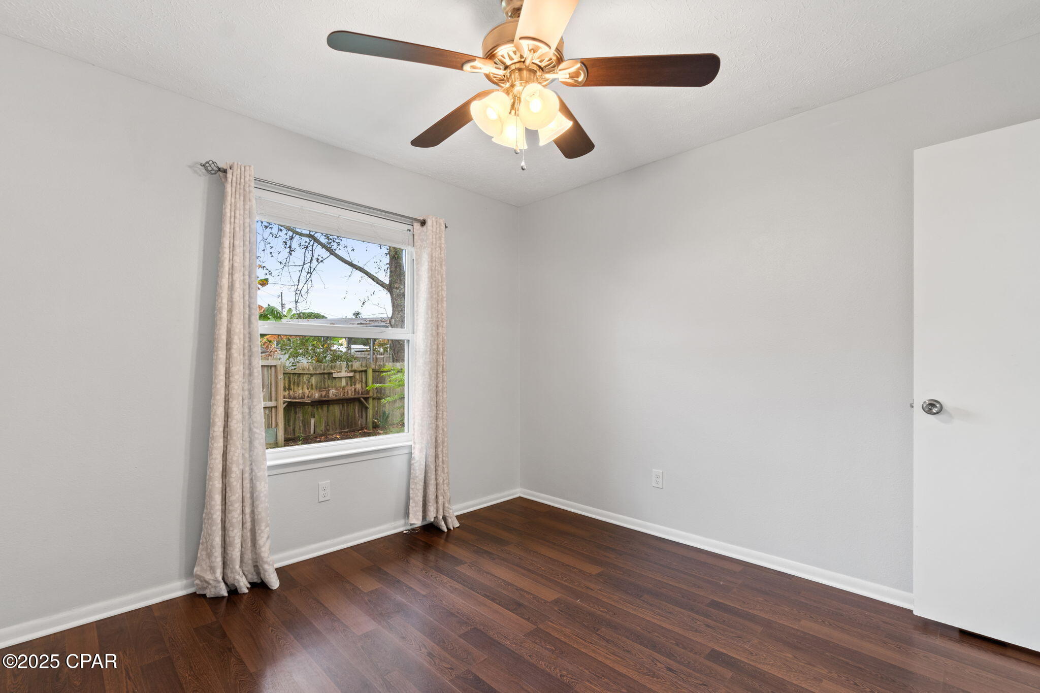 Image 25 For 323 Prudence Lane