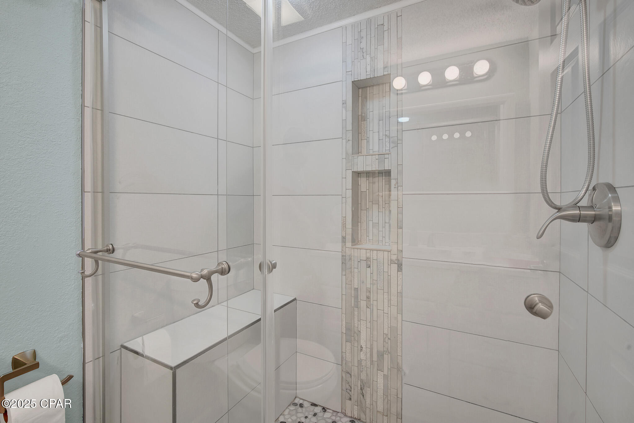 Image 20 For 4715 Thomas Drive 506d