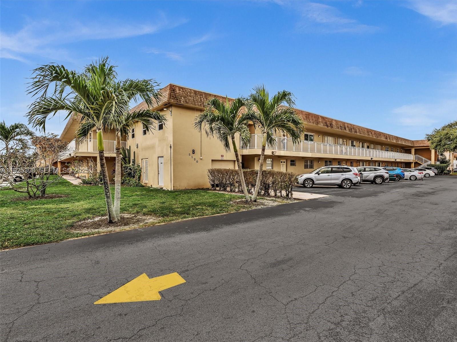 Oak Hills Condo No II