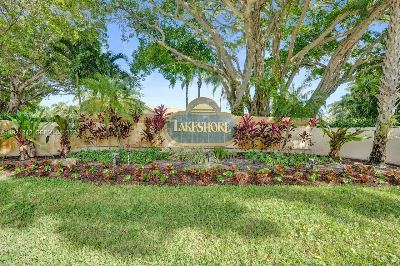 Homes for sale in Hypoluxo, FL | 9 S Lakeshore Dr, Hypoluxo, FL 33462 | MLS# A11924312