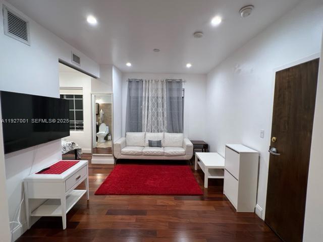 Selma Condo