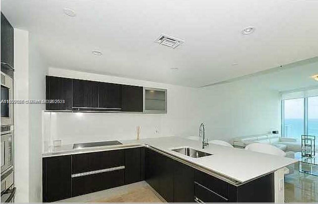 Apartamento para Alugar em Sunny Isles Beach, FL