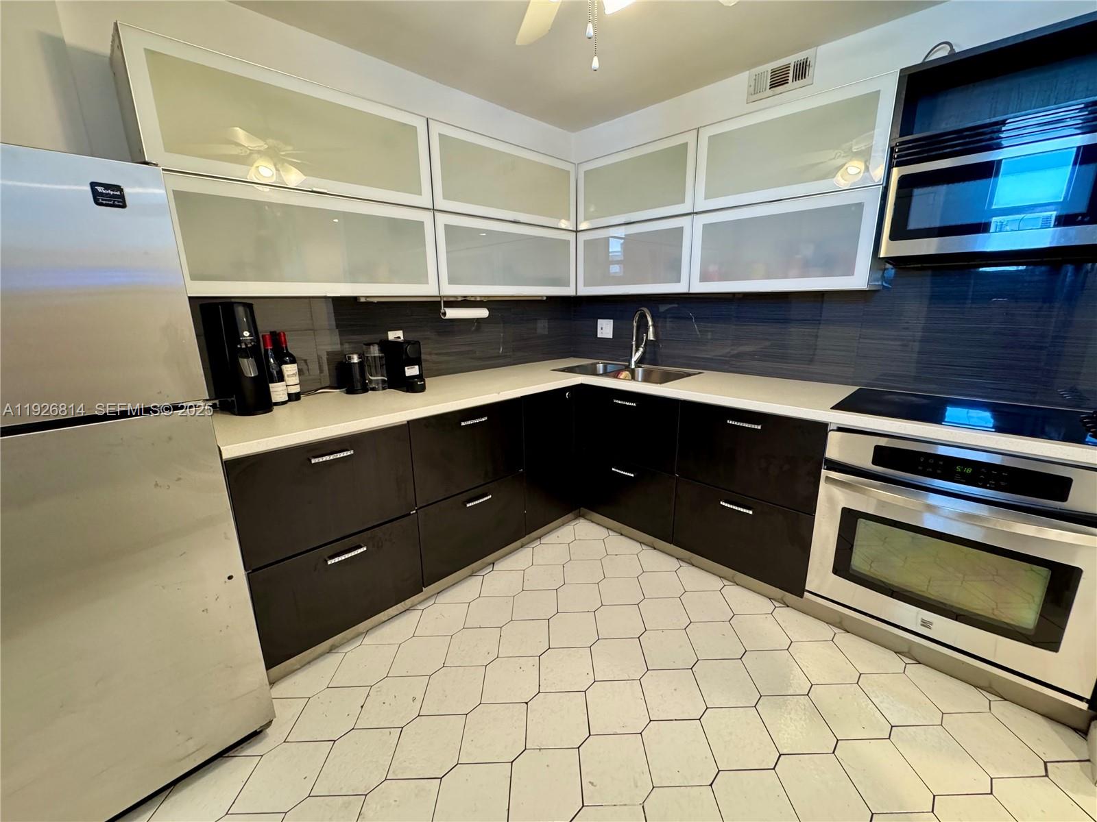 3660 166th St Unit 812, North Miami Beach, Florida 33160